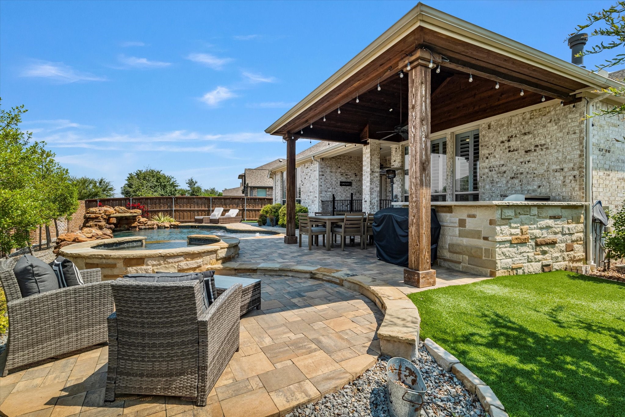16627 Sweetgum Road