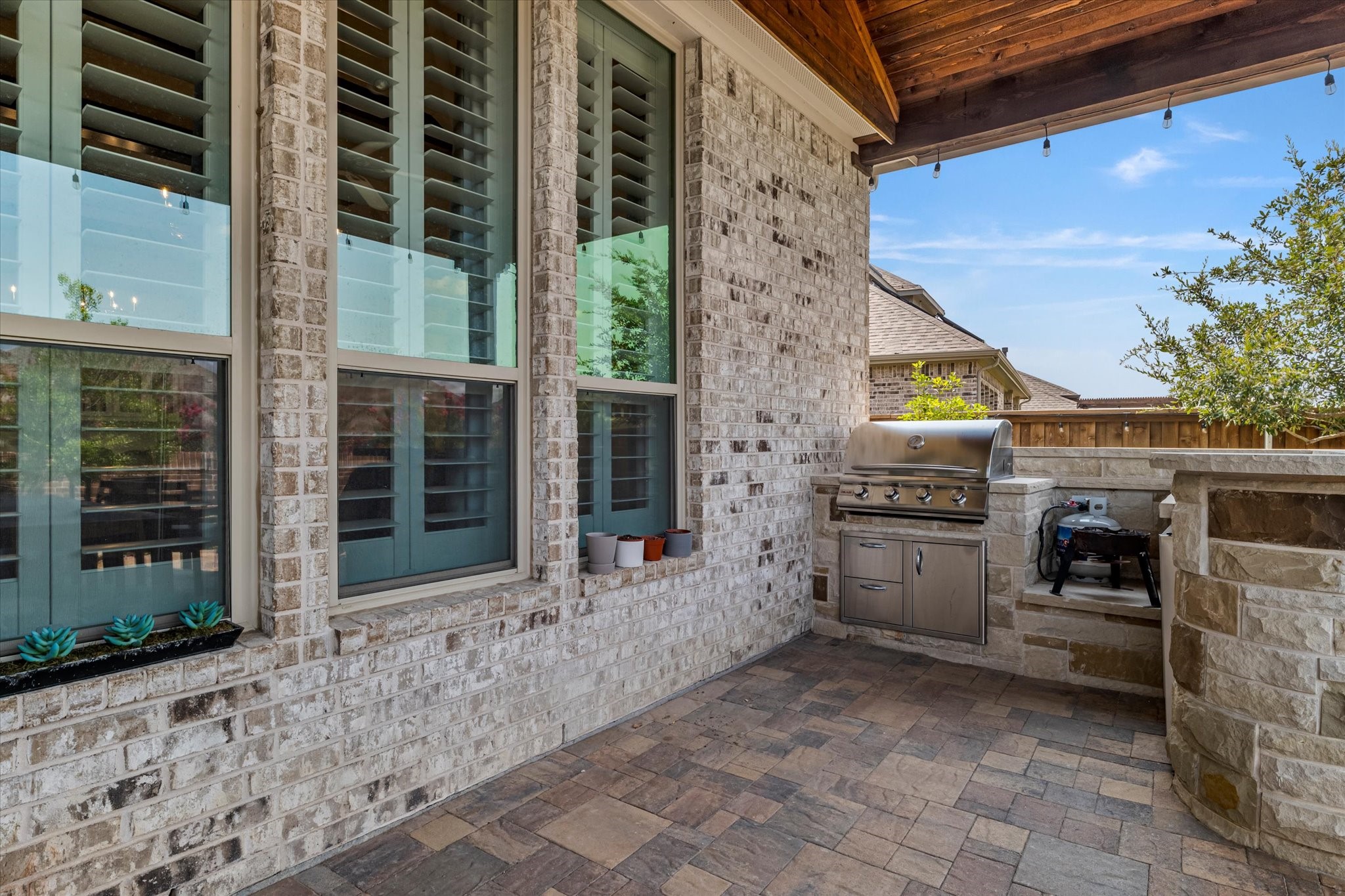 16627 Sweetgum Road