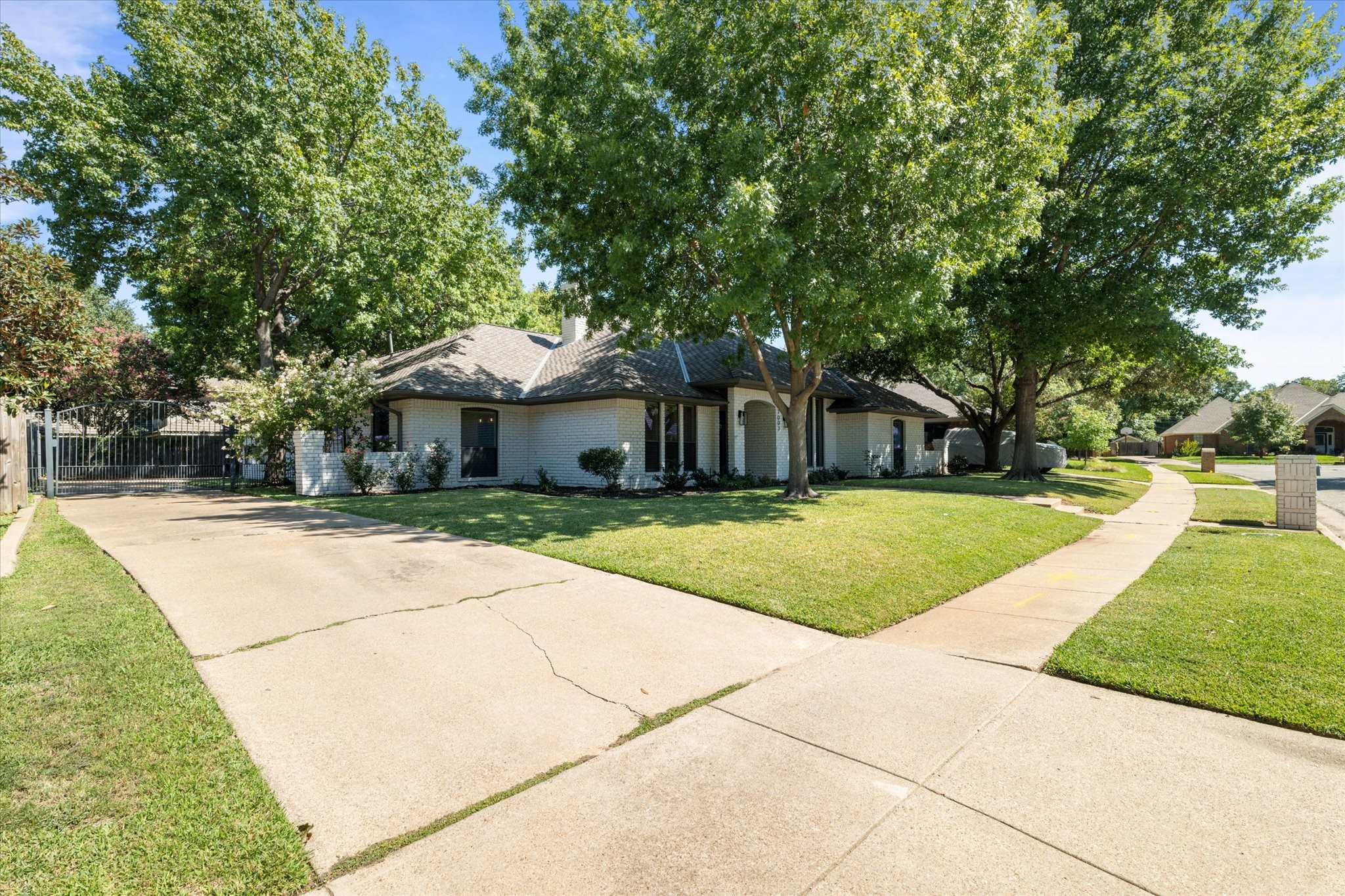 7003 Crater Lake Drive