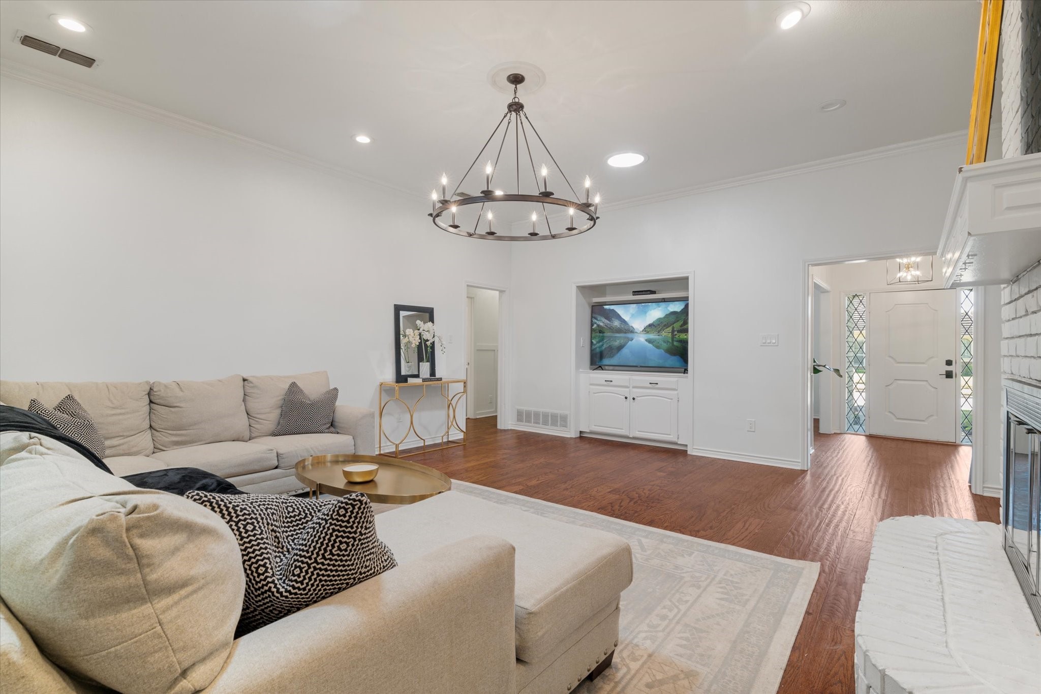7003 Crater Lake Drive