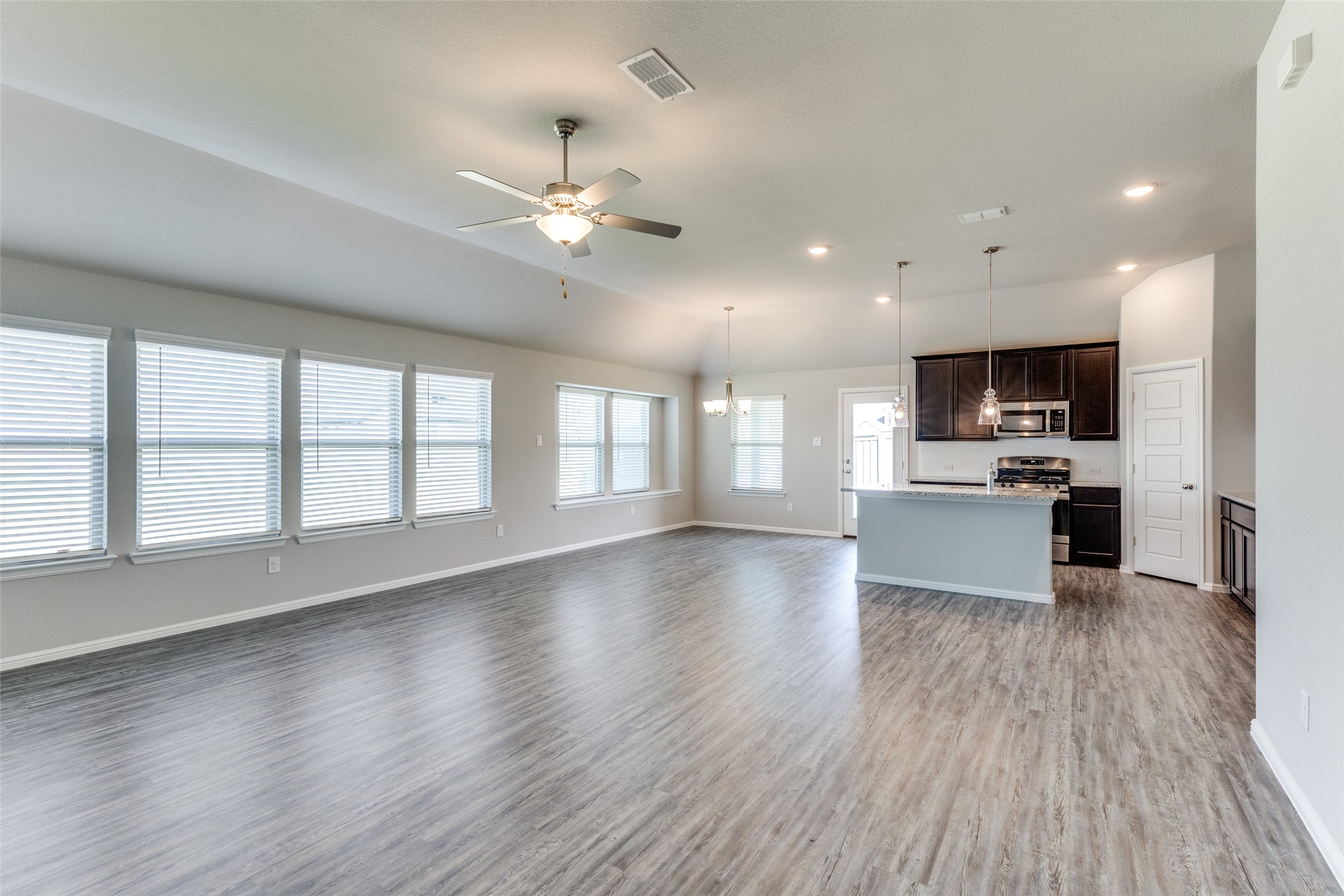 7133 Prairieside Trail