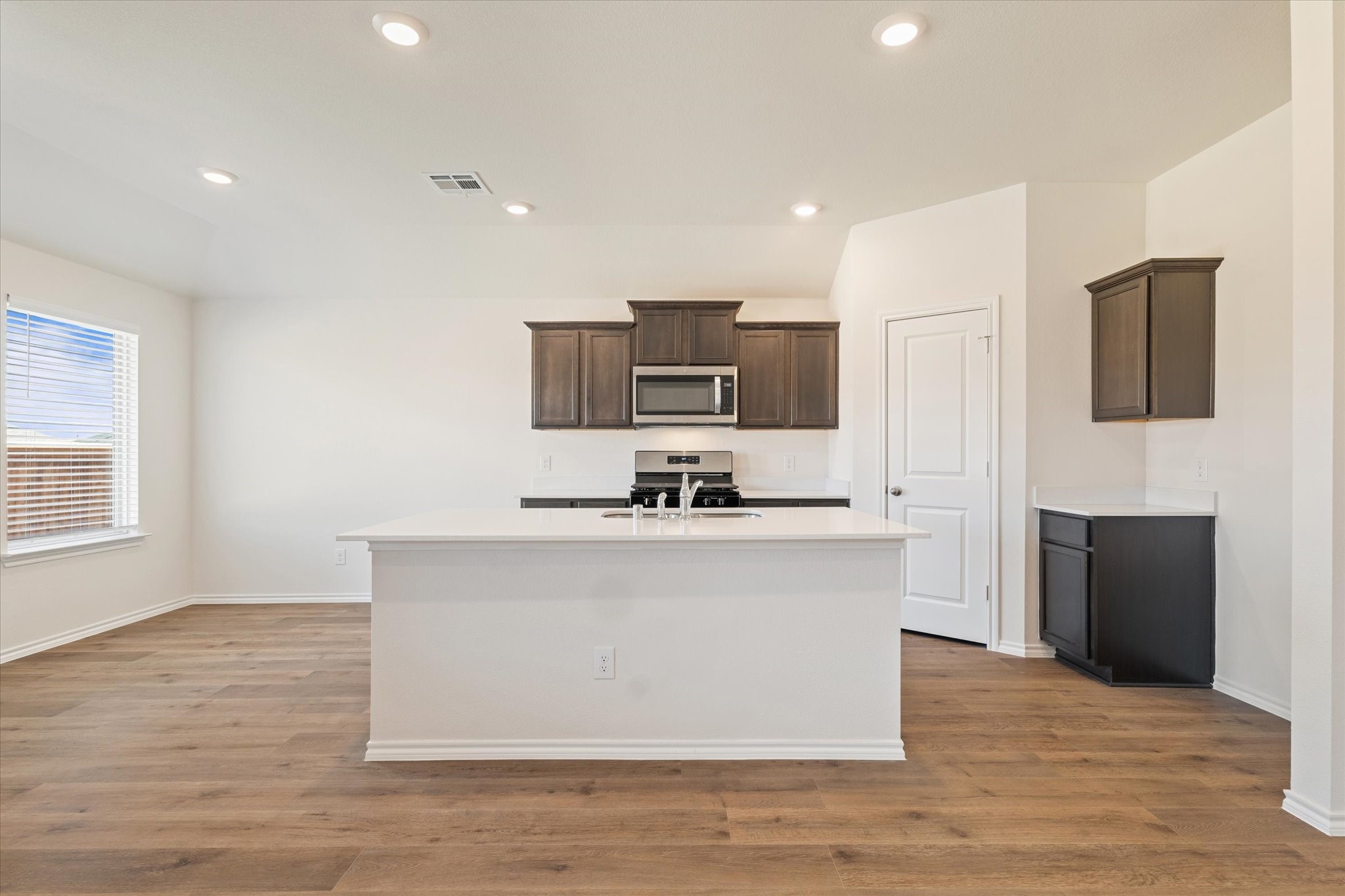2319 Burleson Road