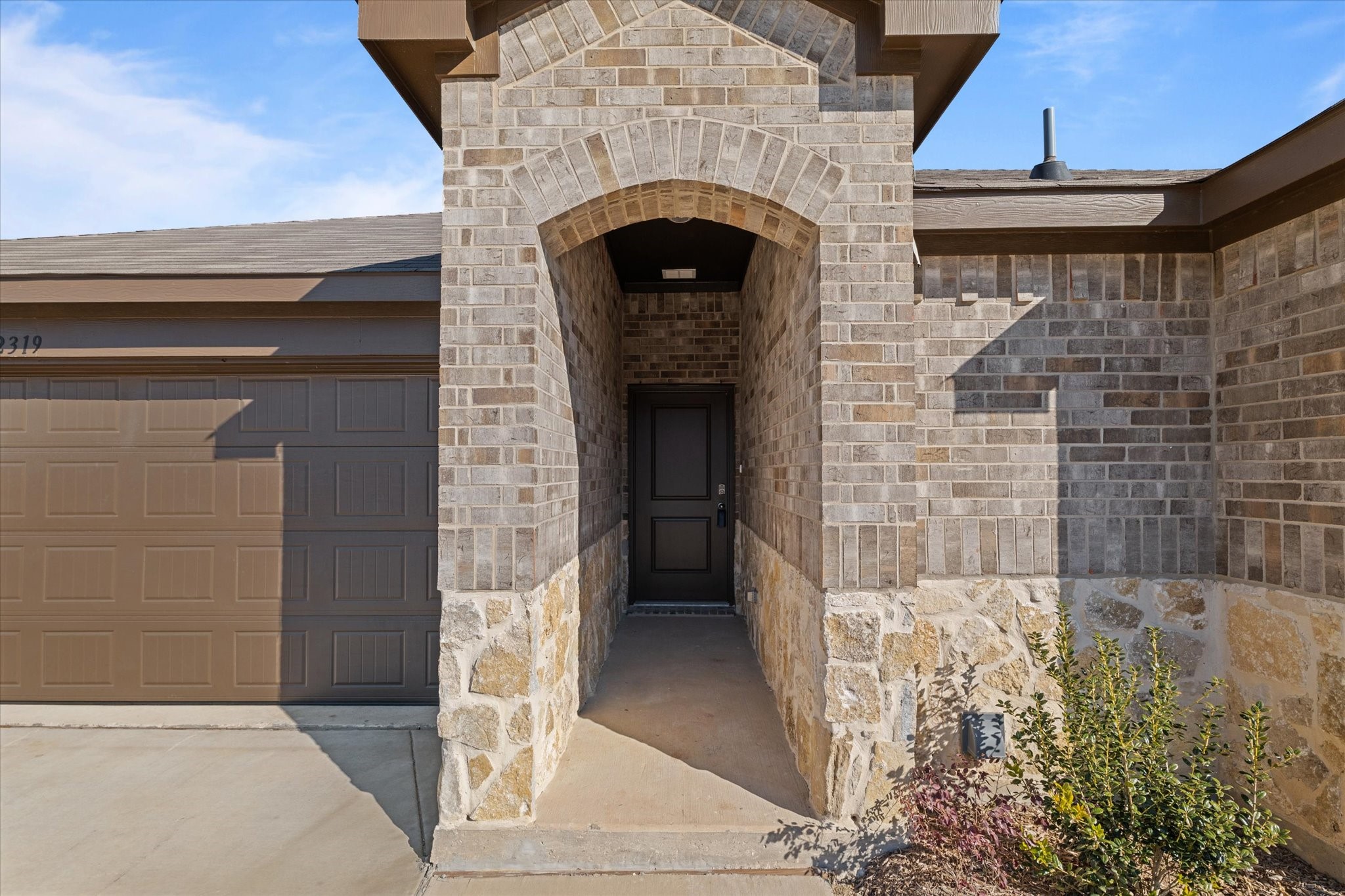 2319 Burleson Road