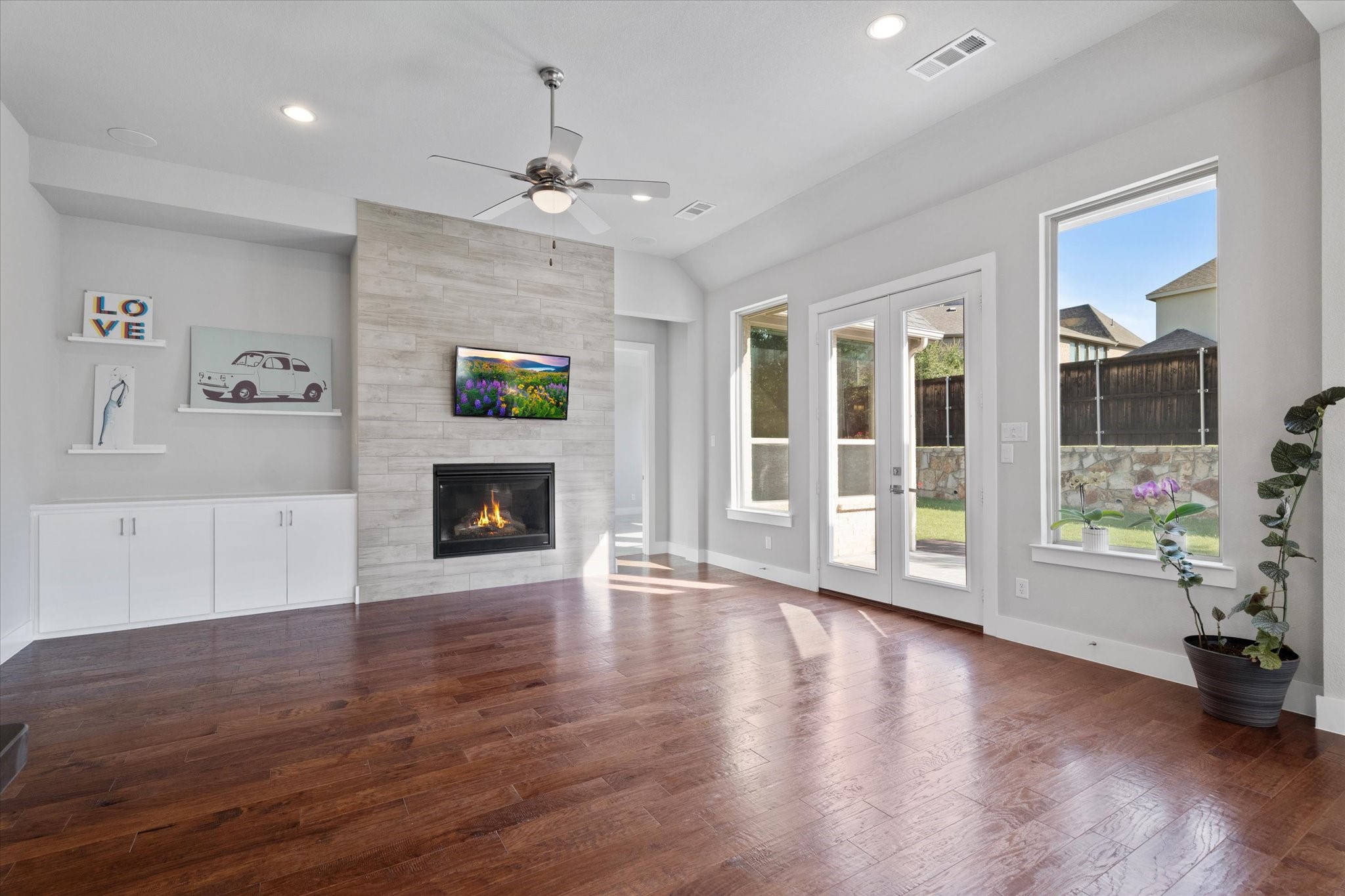 2222 Kennedy Drive