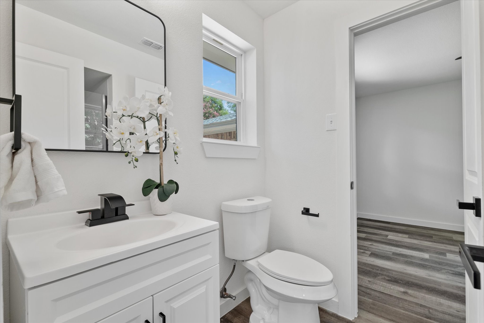 5835 Sunnywood Drive