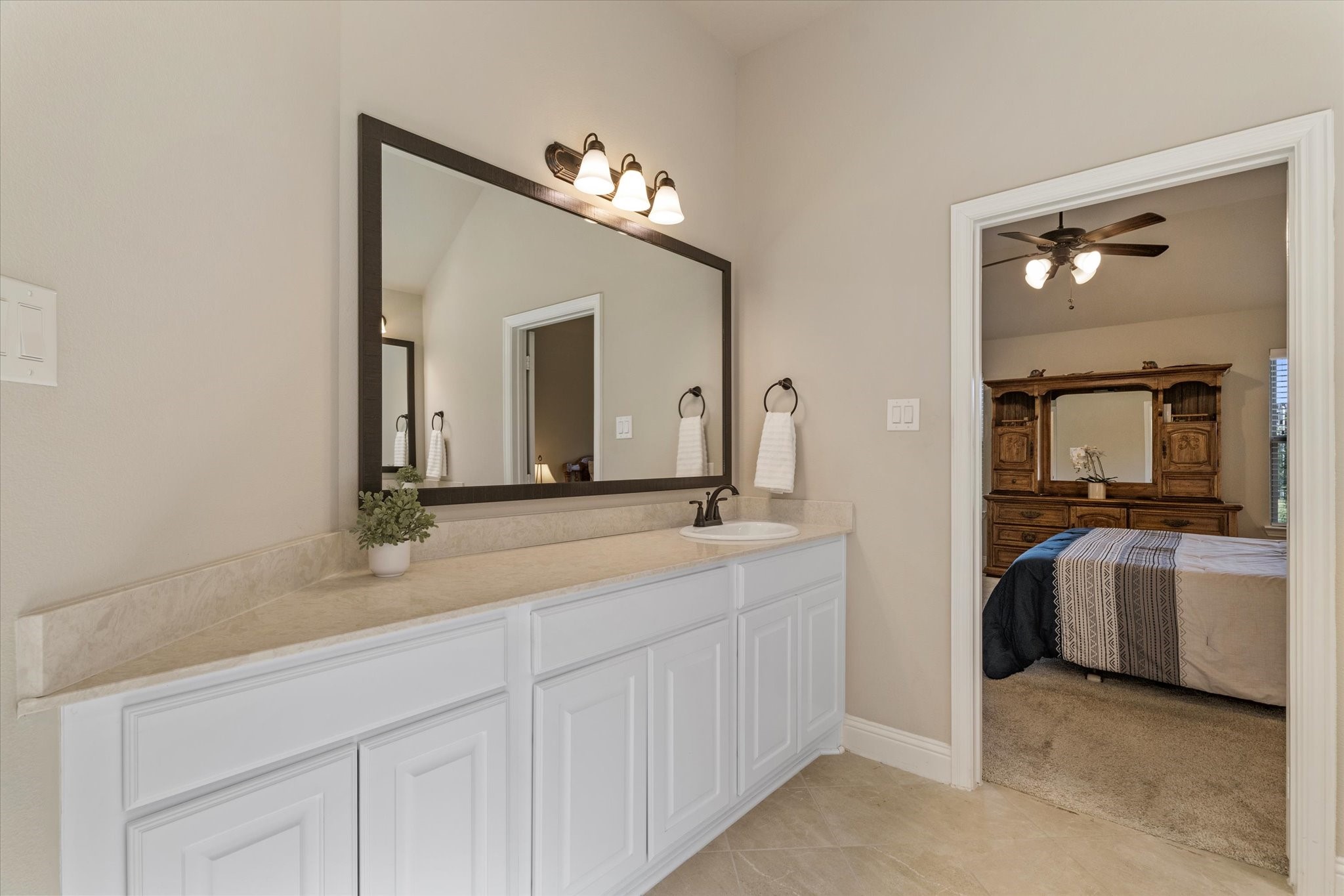 3015 Razorback Street