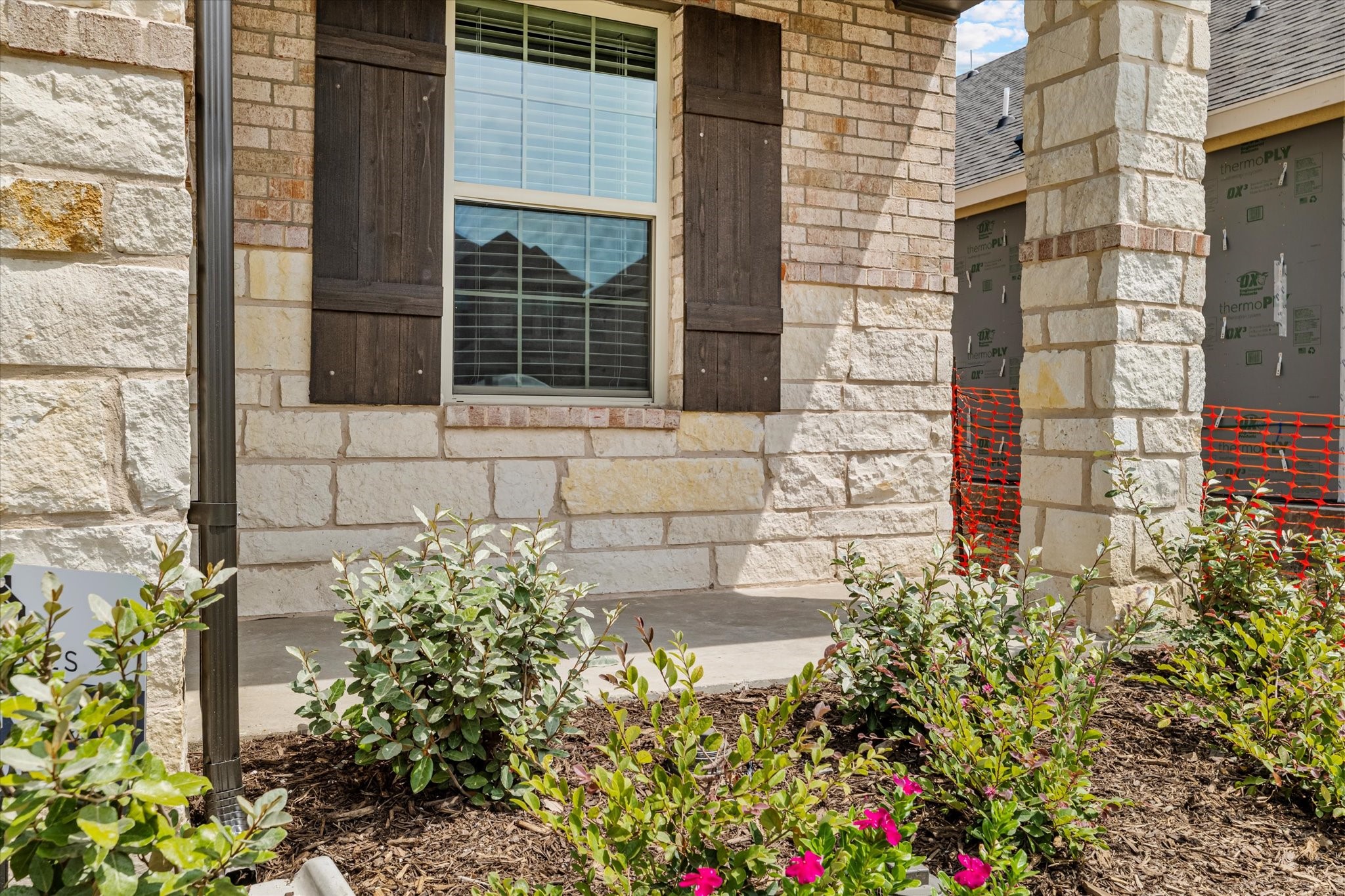 422 Wydown Drive