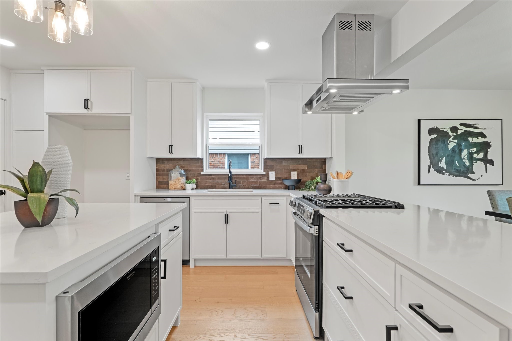 7652 El Pensador Drive