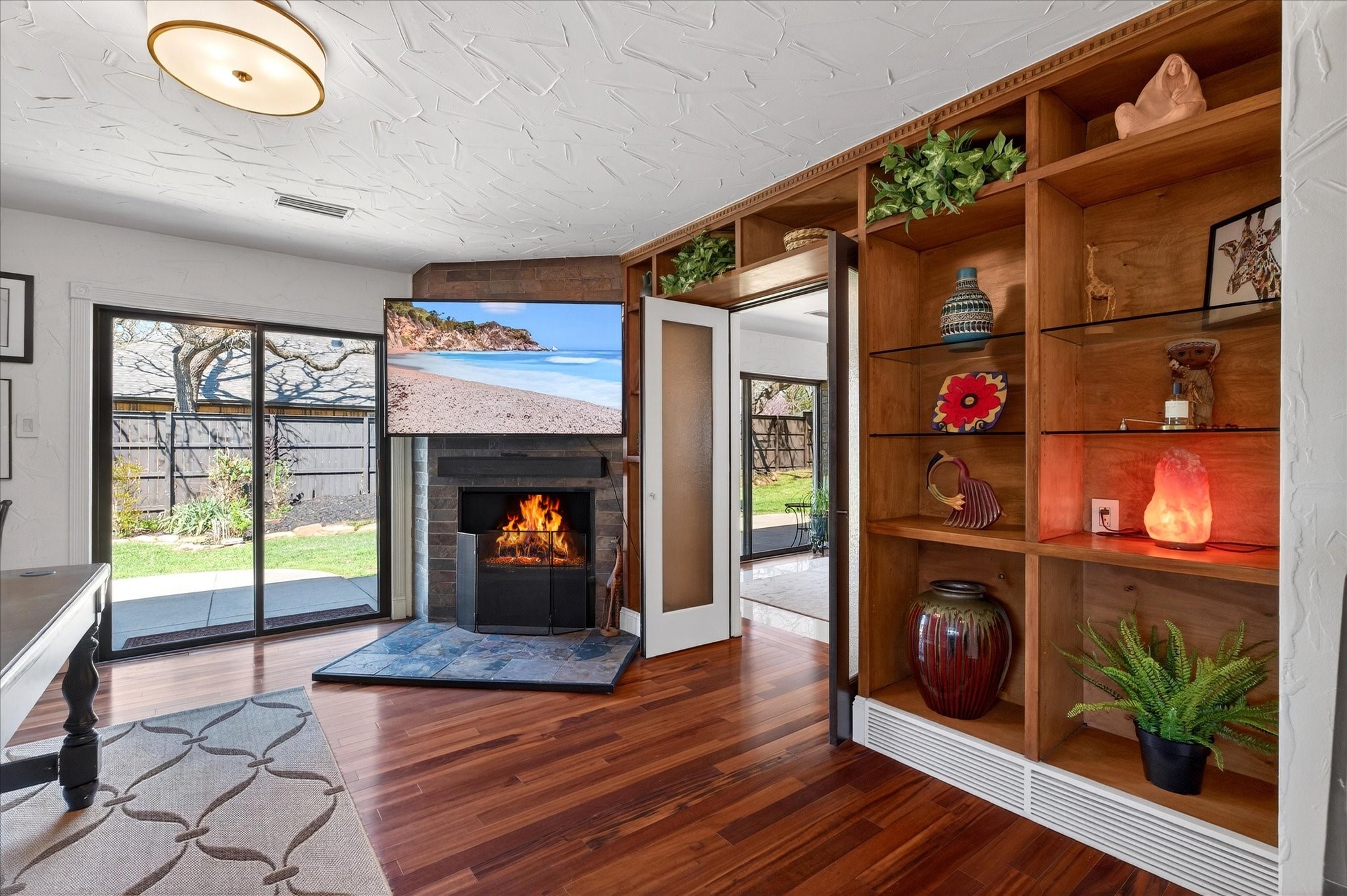 905 Lynhurst Lane