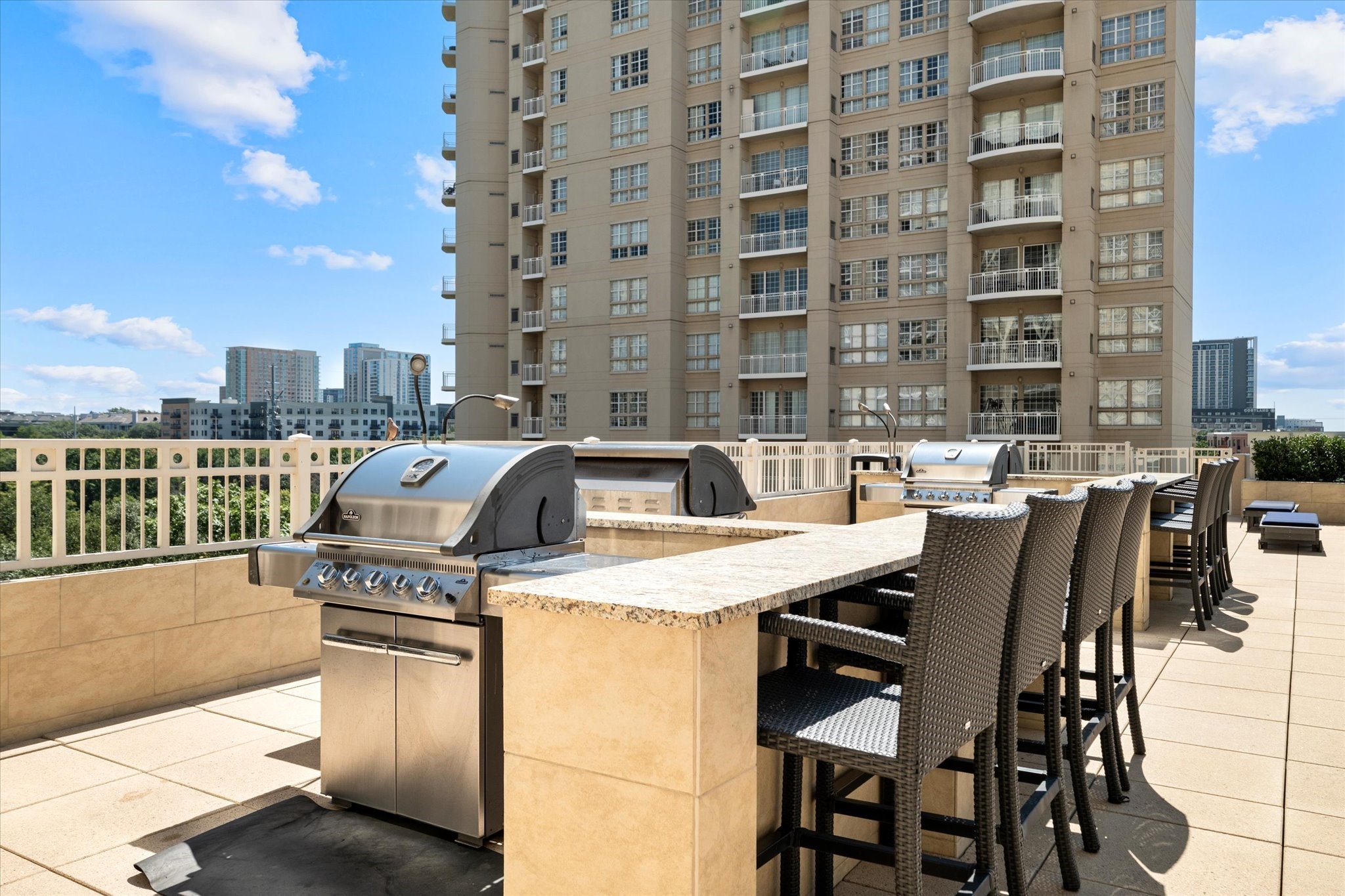 3225 Turtle Creek Boulevard 707