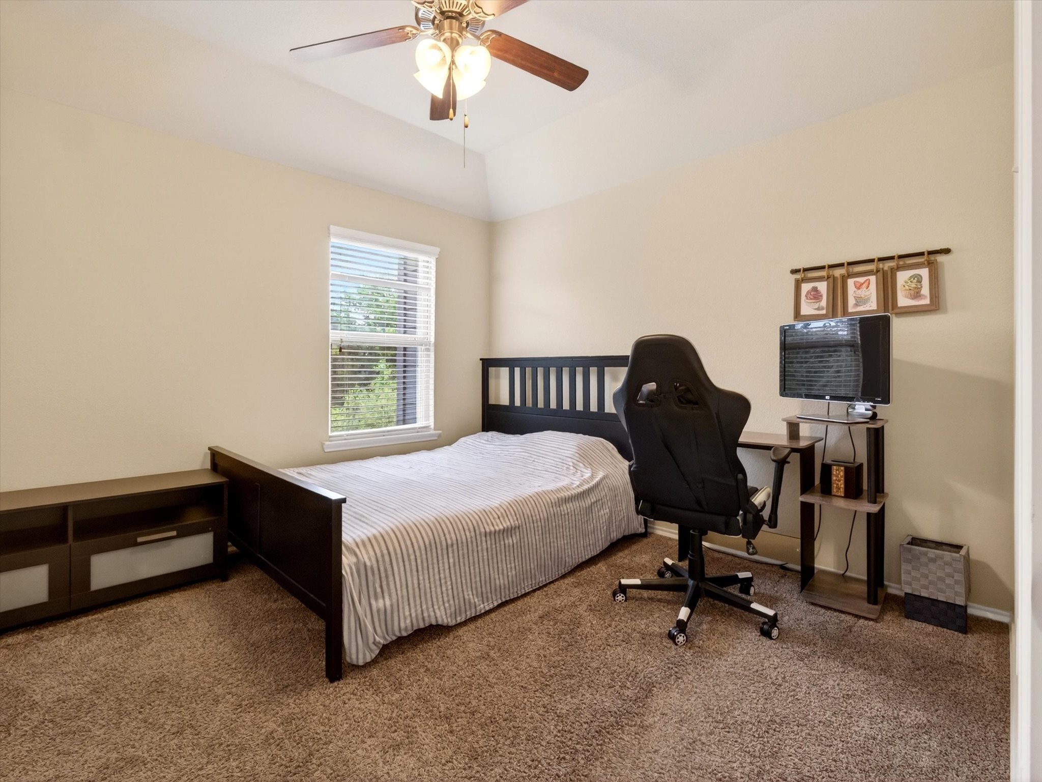 620 Crowell Drive