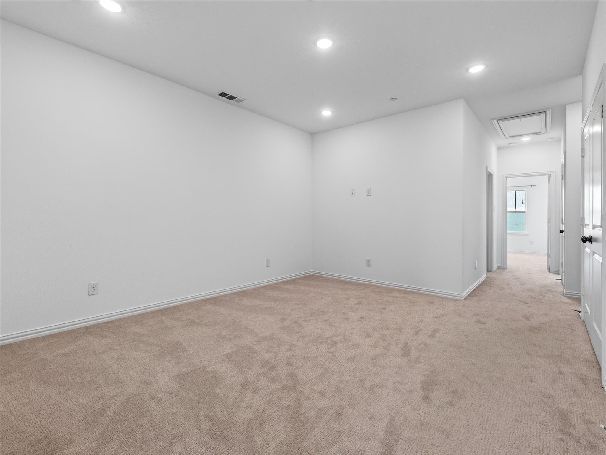 8900 Magnet Drive
