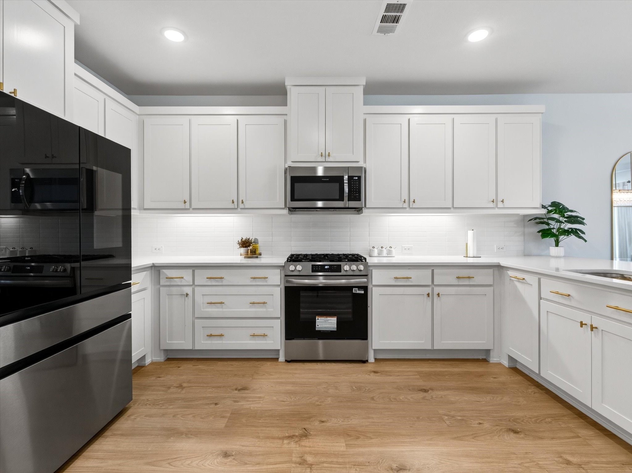 8900 Magnet Drive