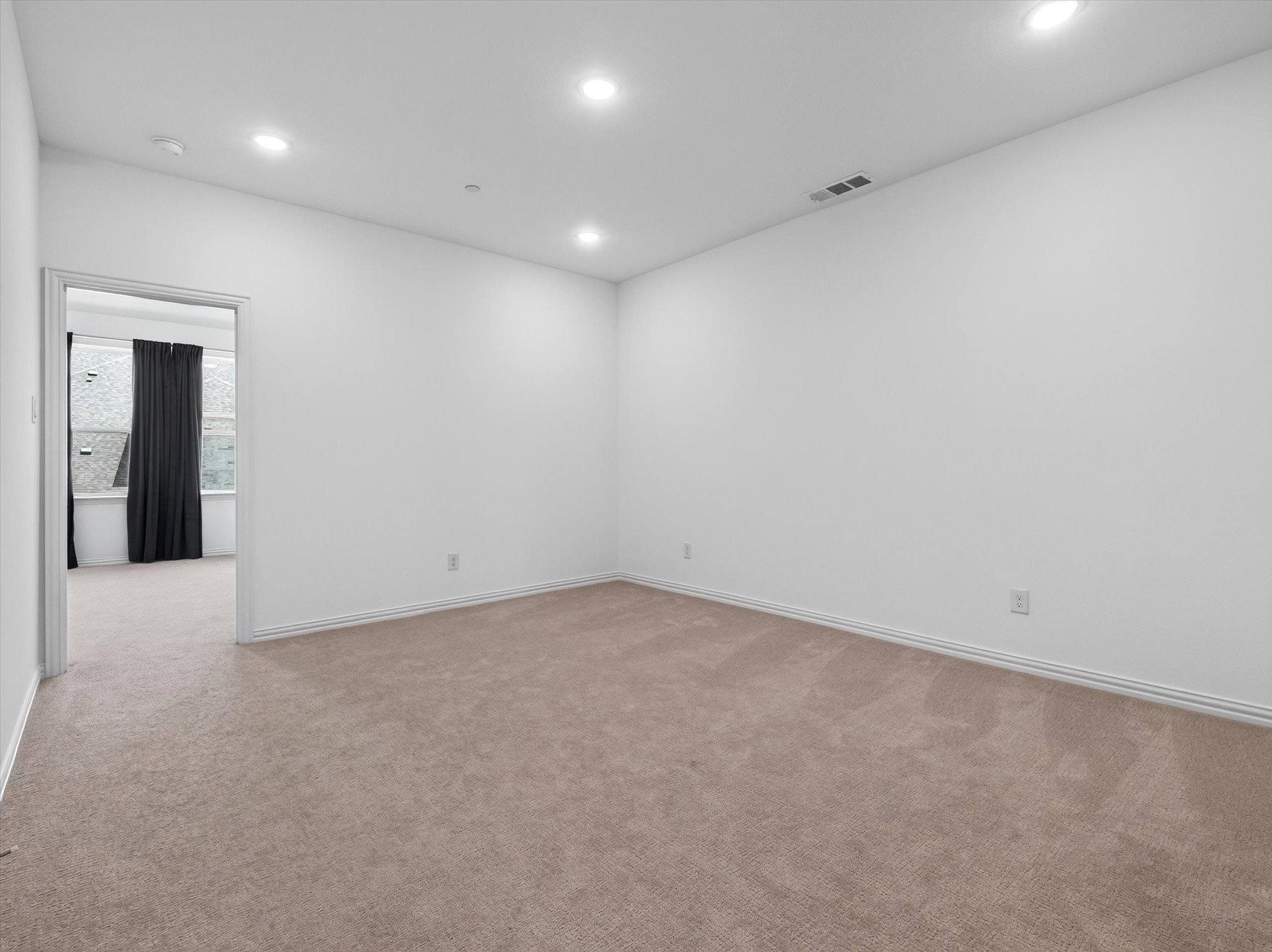 8900 Magnet Drive