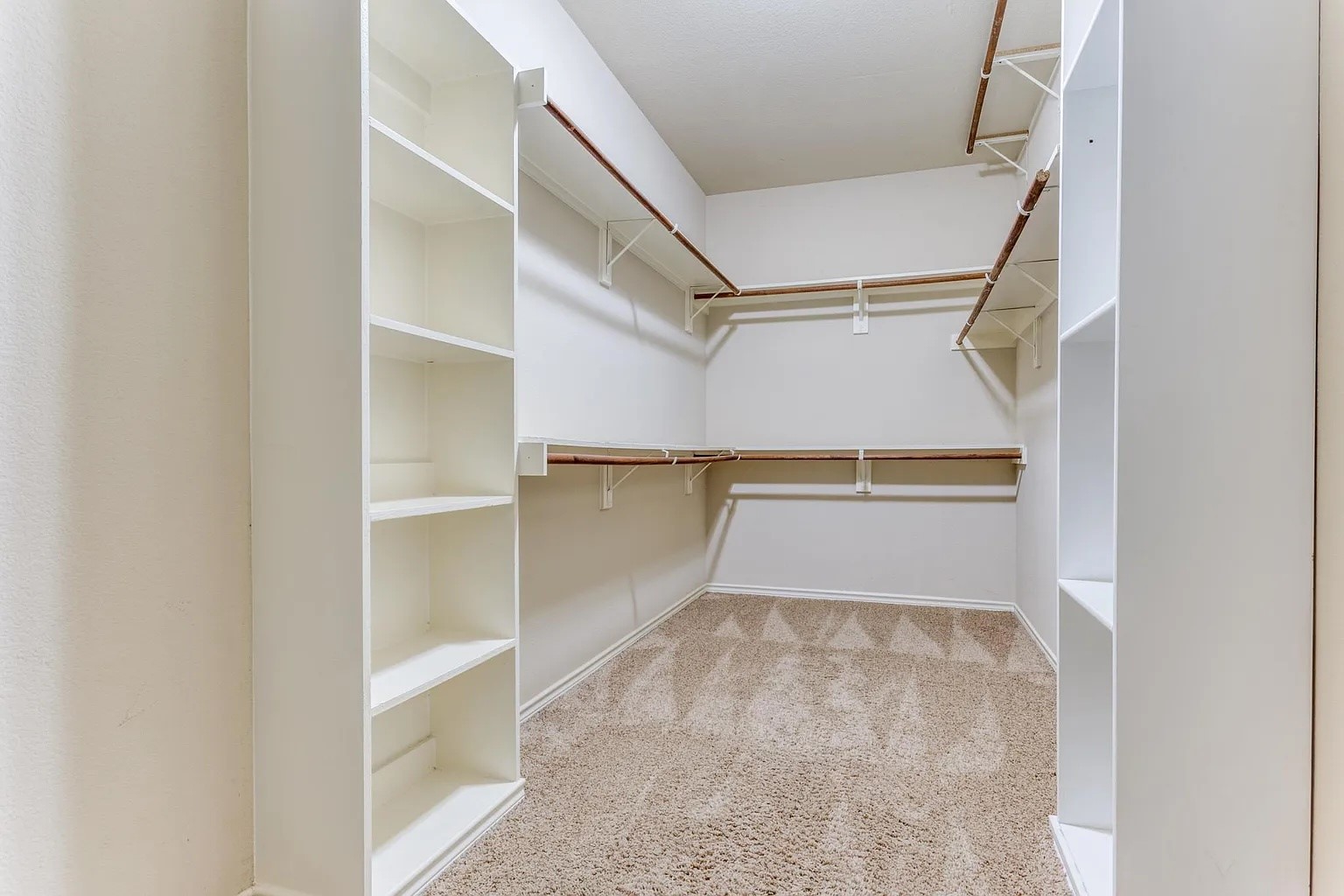 7912 Riverwalk Trail