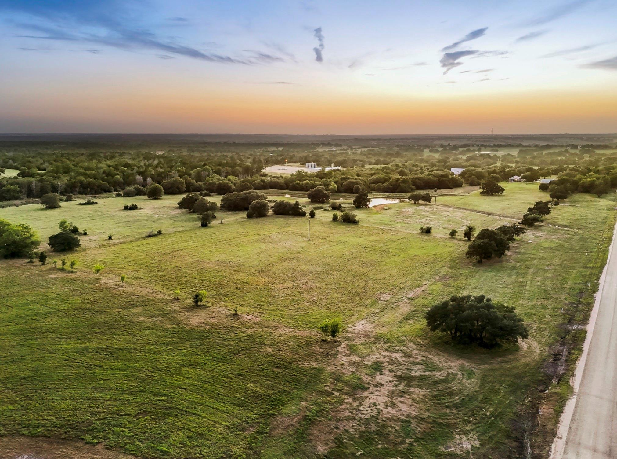 15 Round Top Farms Drive