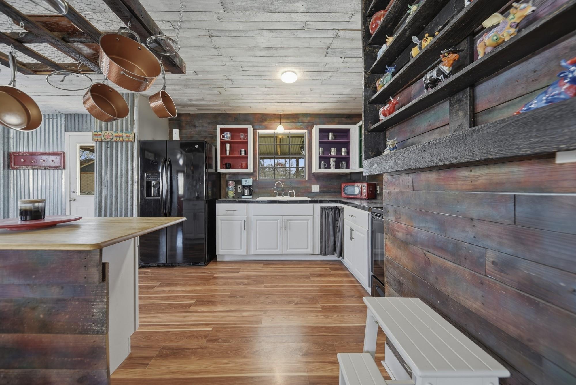 514 Forest Oak Drive