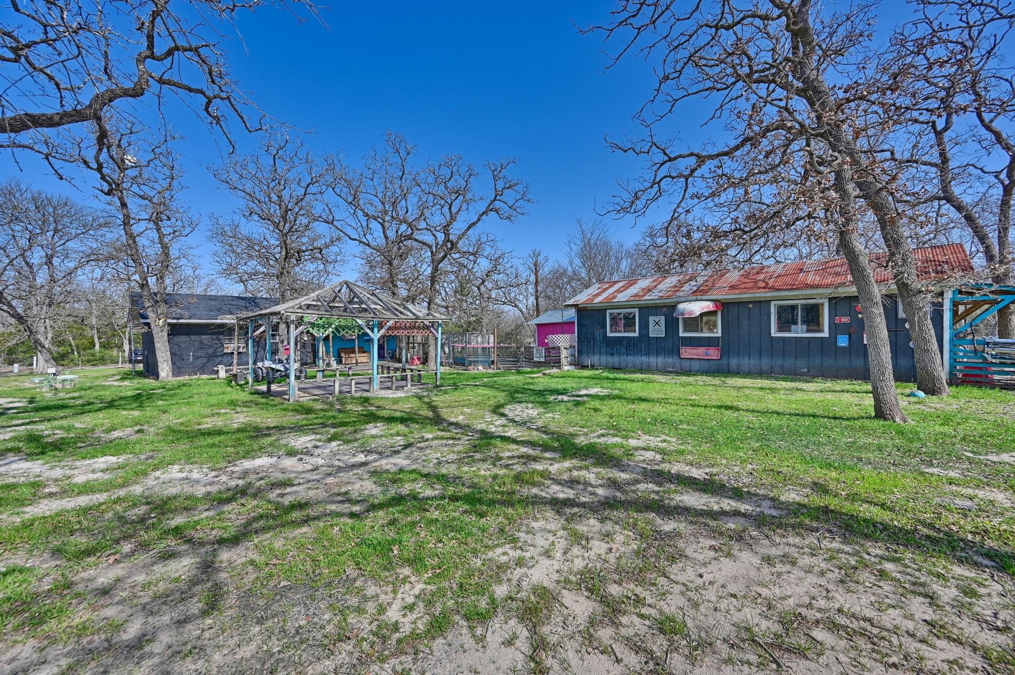 514 Forest Oak Drive