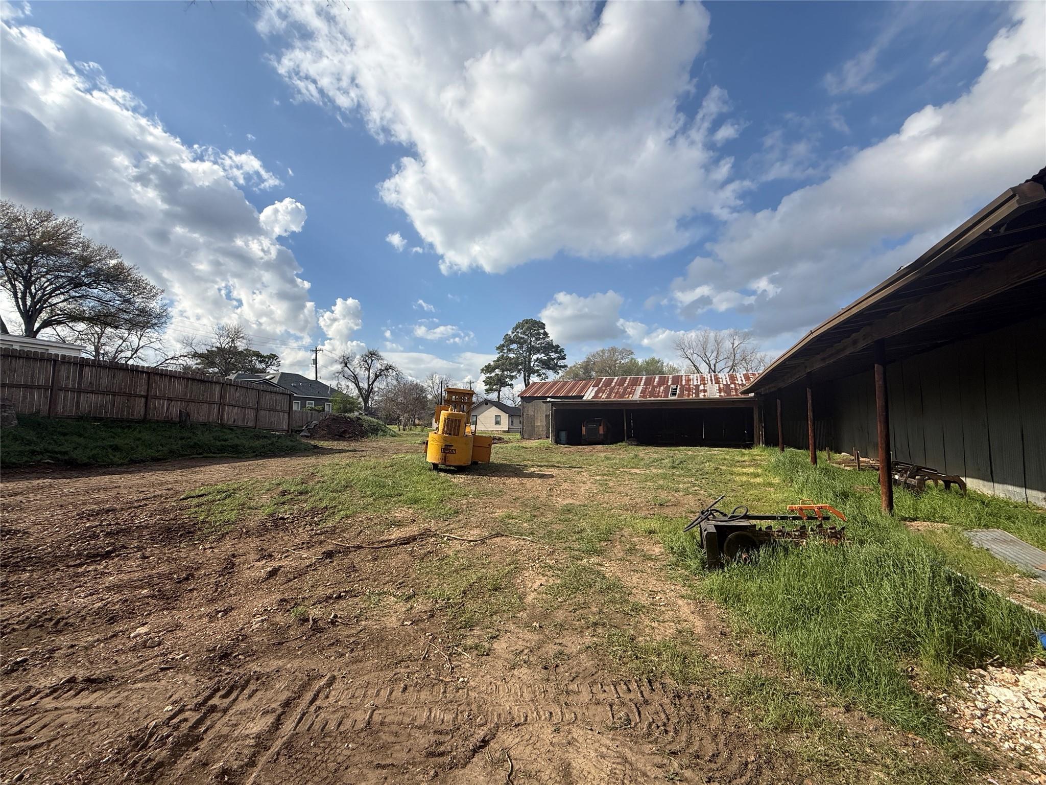 1702 S Baylor Street