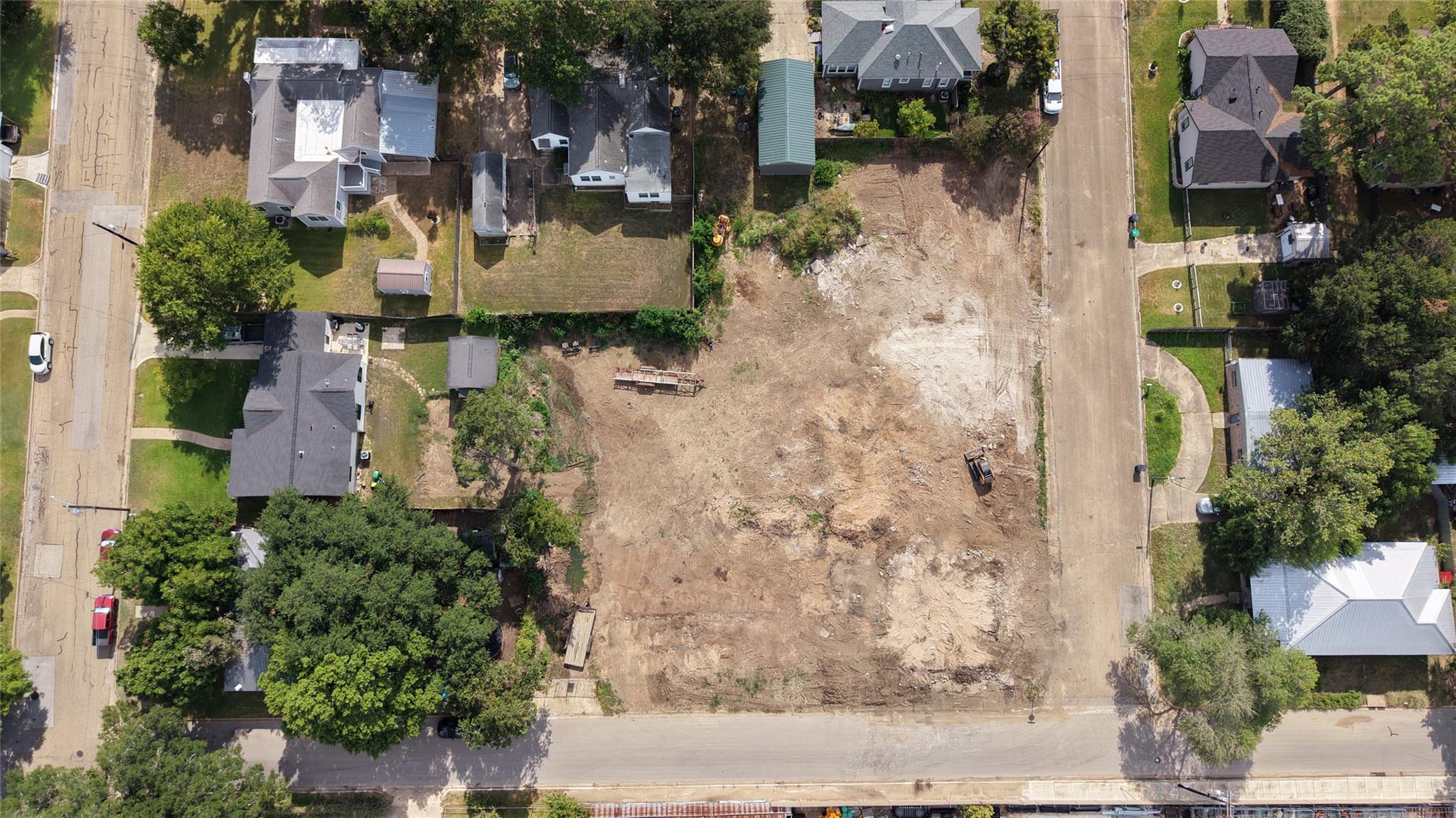 1702 S Baylor Street