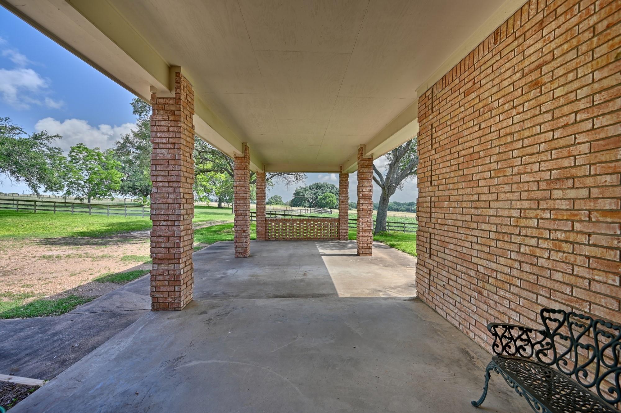 1552 Holub Road