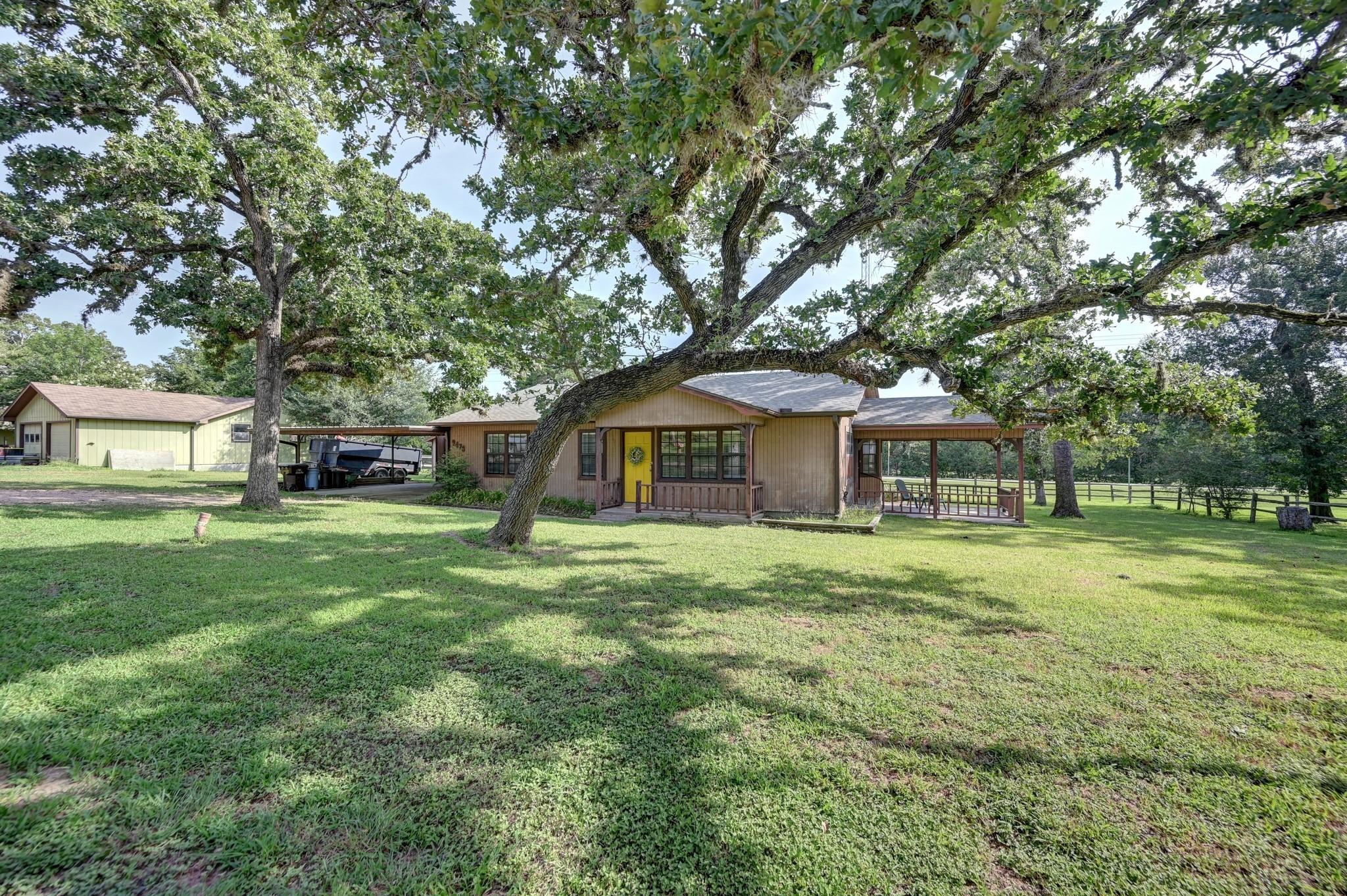 9470 Lake Forest Circle
