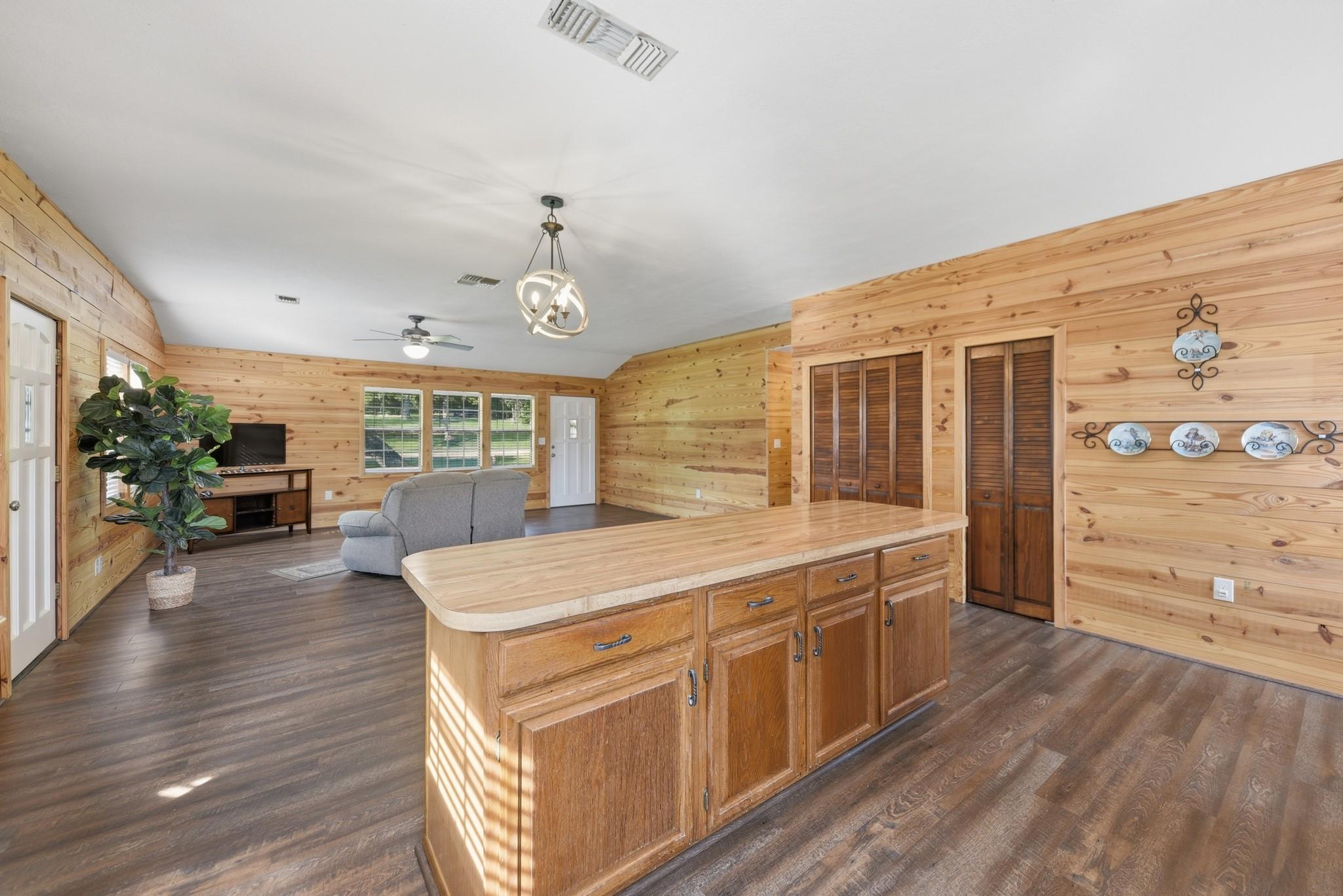 9470 Lake Forest Circle