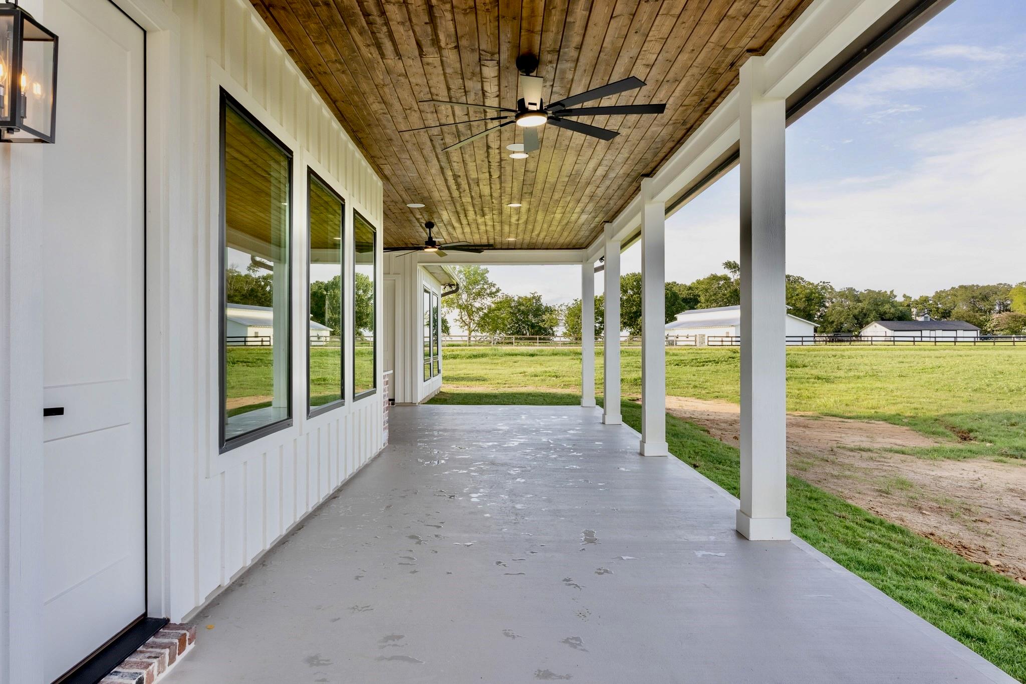 1176 Bluebonnet Ridge