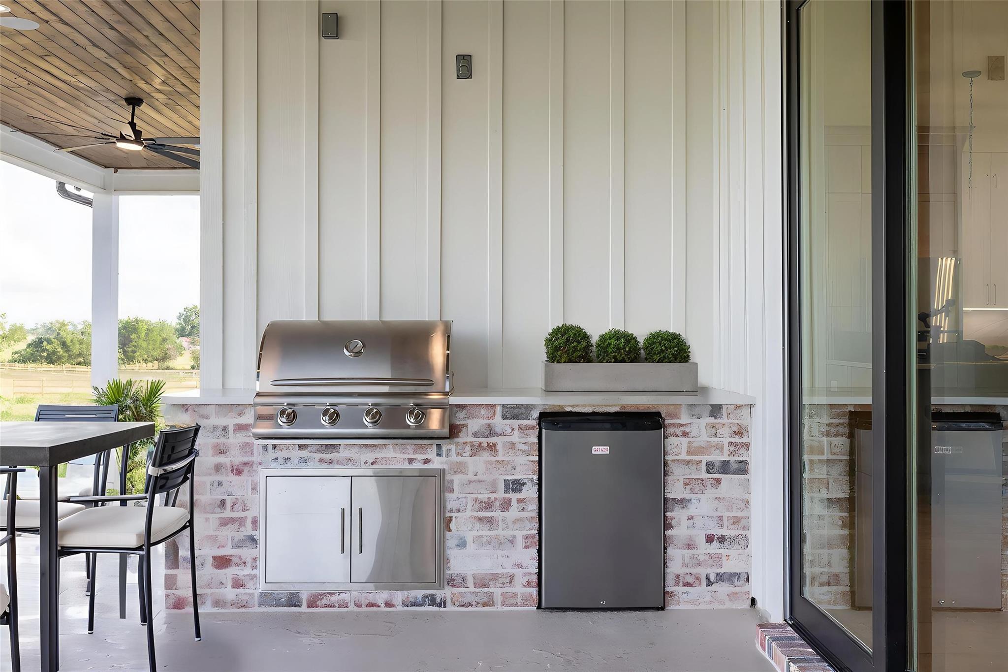 1176 Bluebonnet Ridge