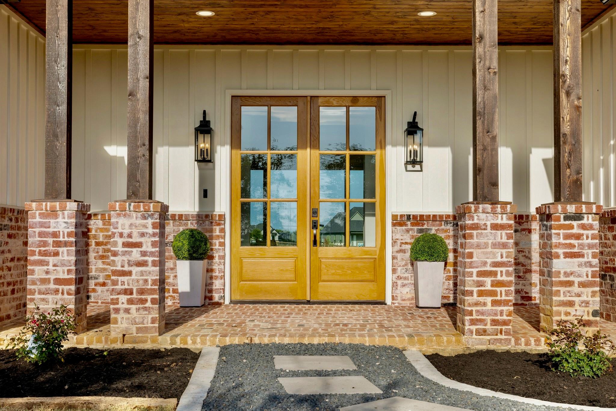 1176 Bluebonnet Ridge