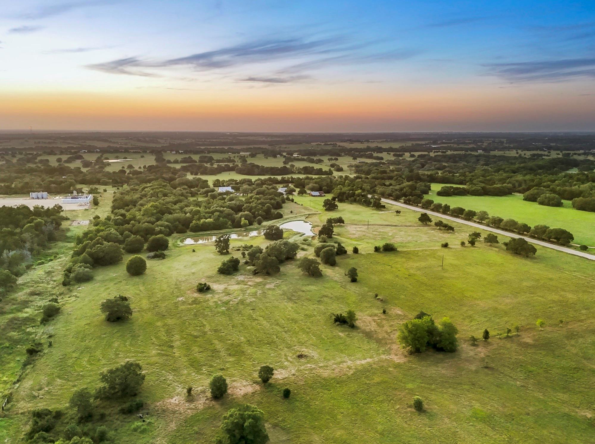 16 Round Top Farms Drive