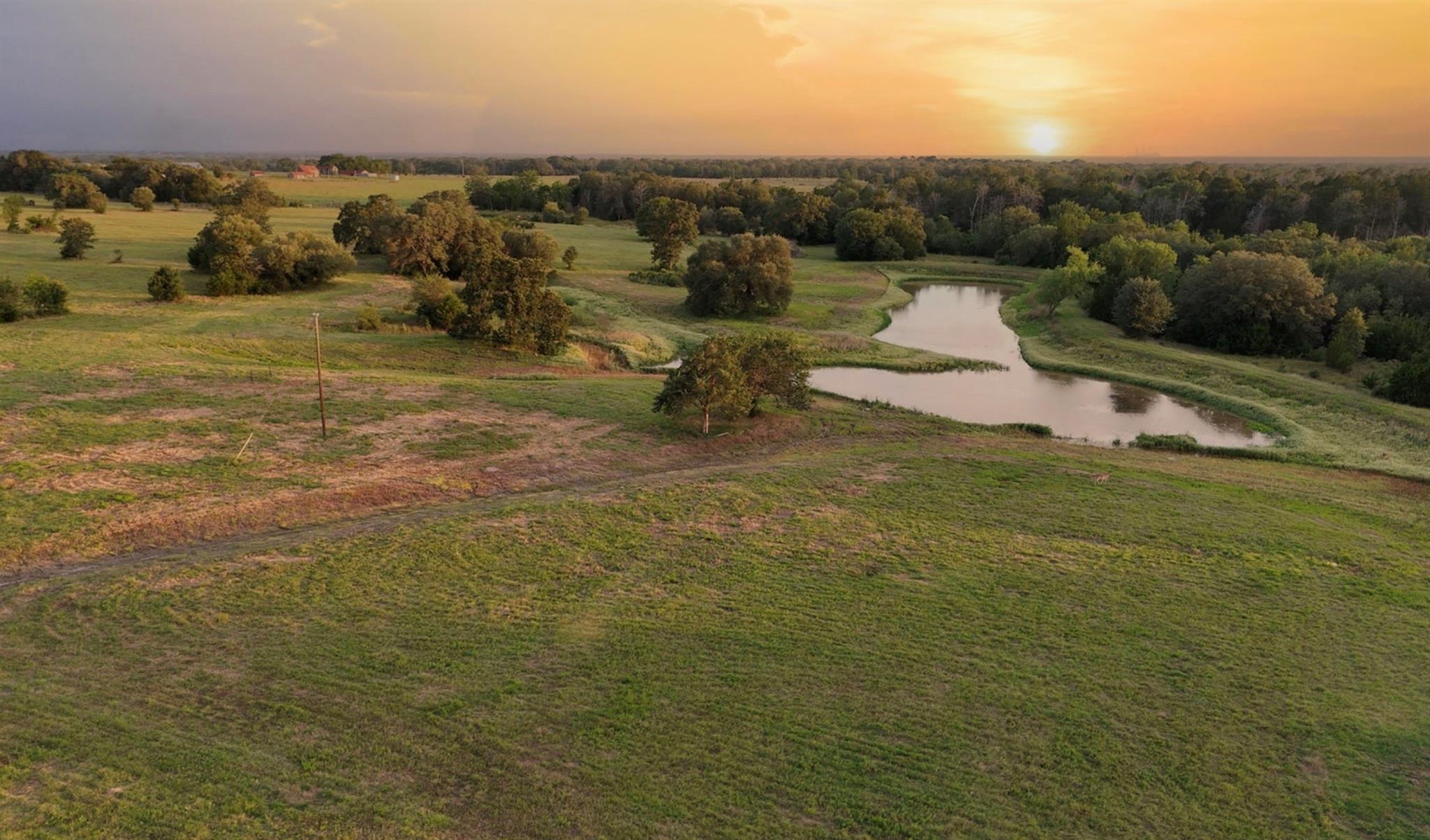 16 Round Top Farms Drive