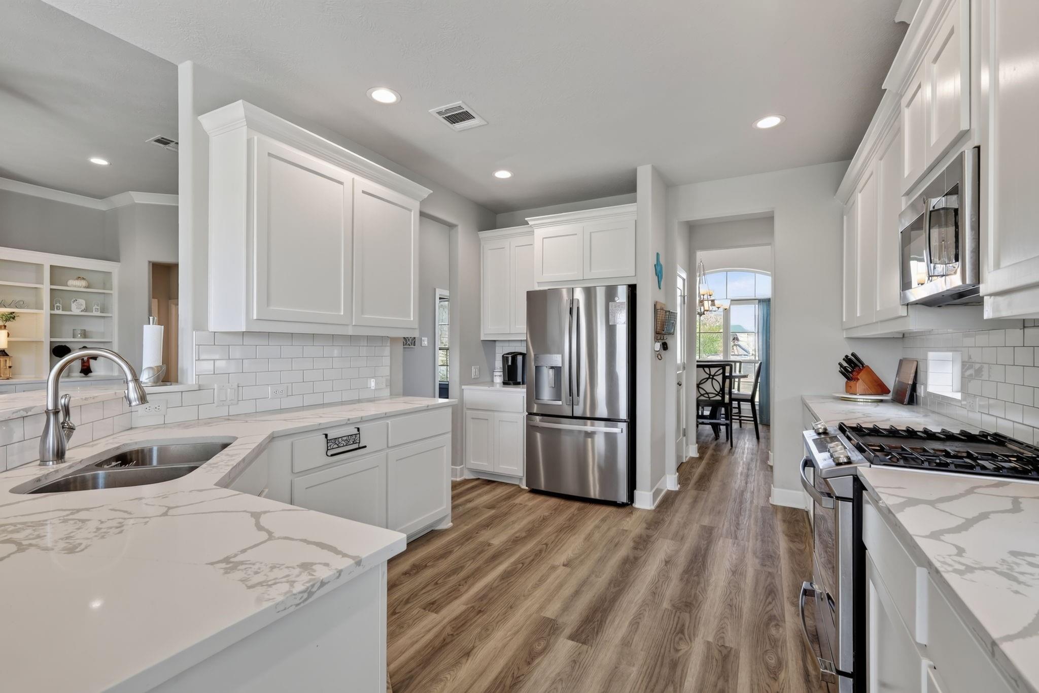 1501 Timber Oaks Drive