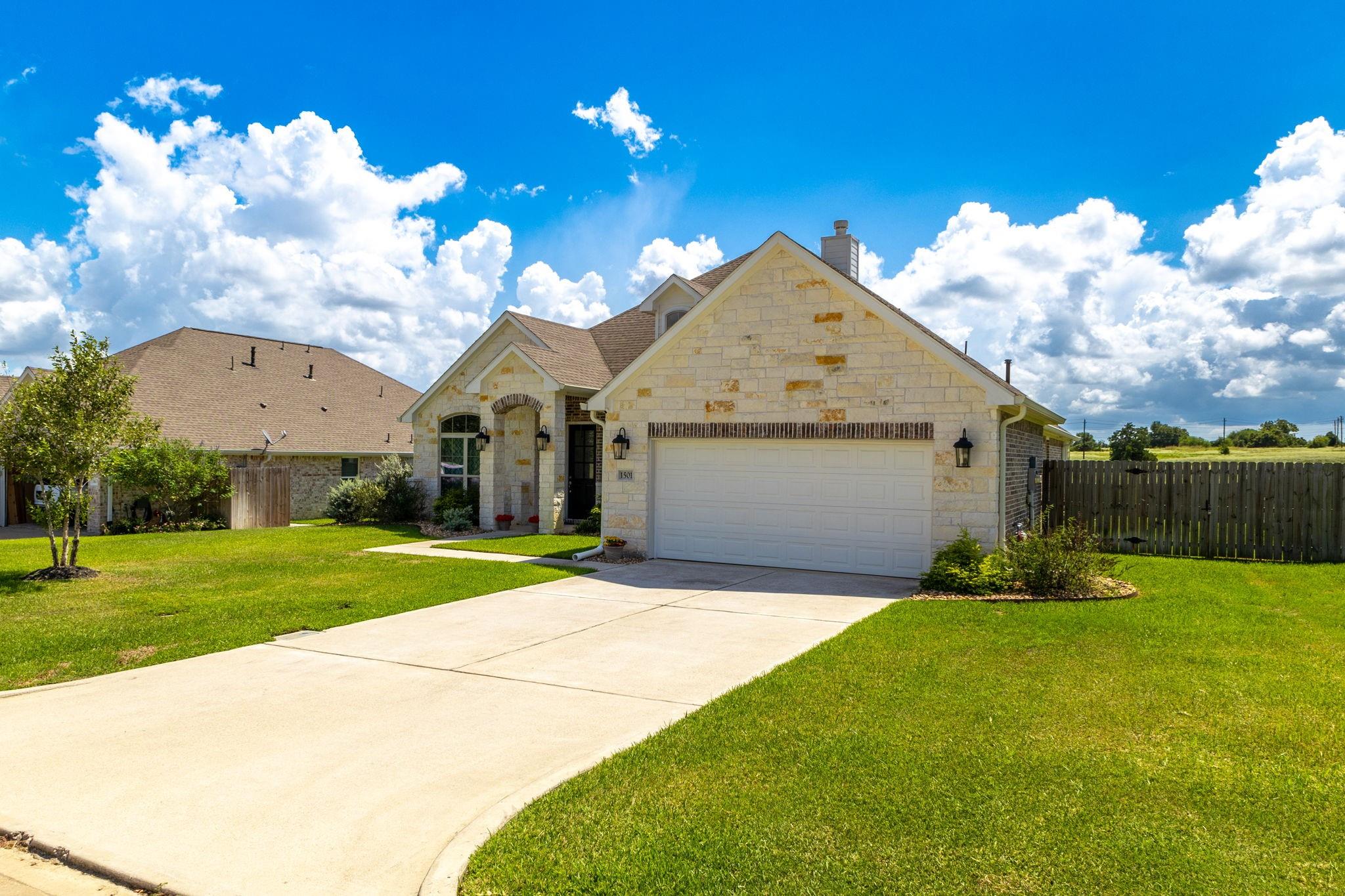 1501 Timber Oaks Drive