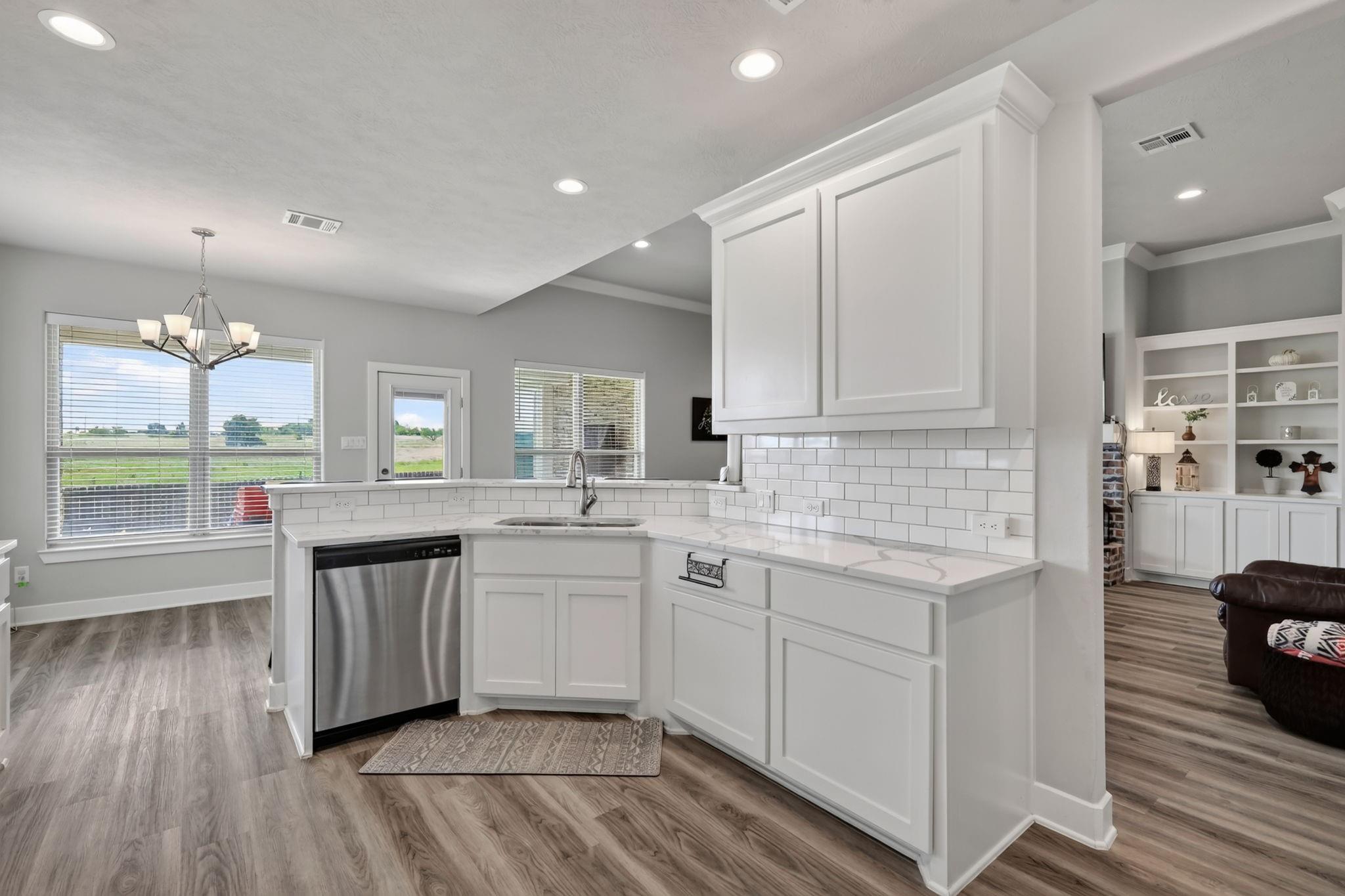 1501 Timber Oaks Drive