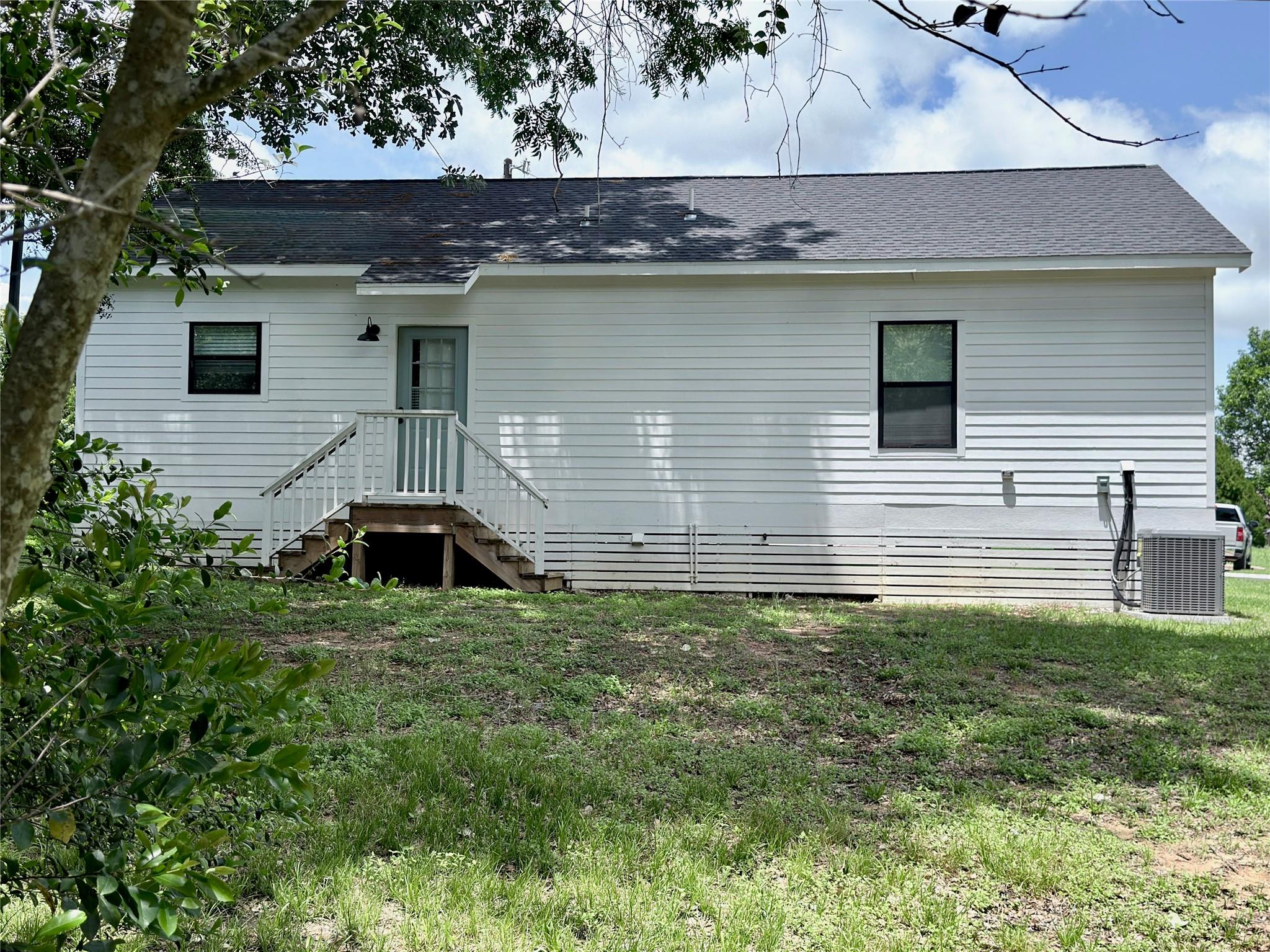 308 Lois Wright Circle