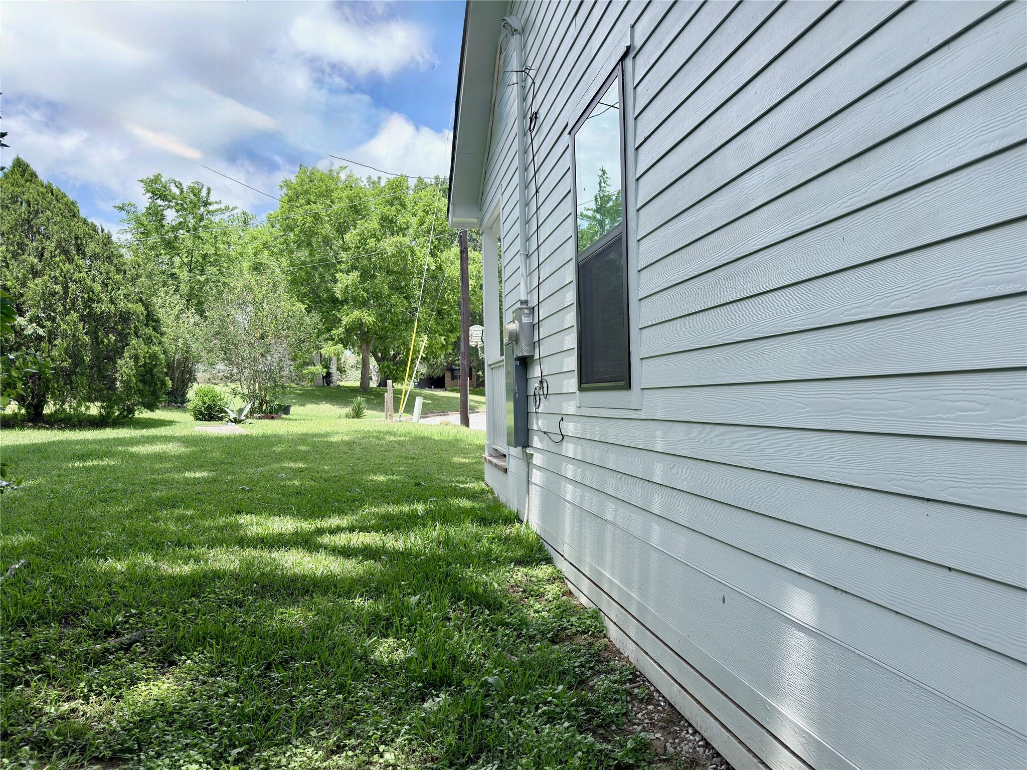 308 Lois Wright Circle