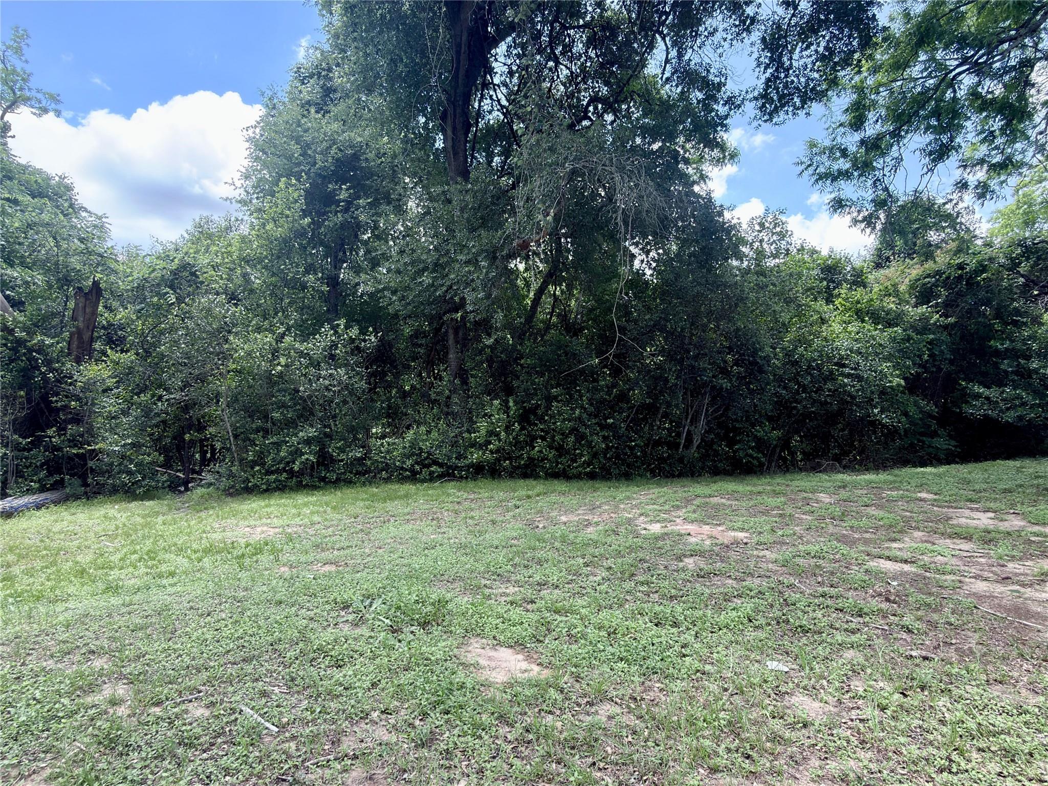 308 Lois Wright Circle