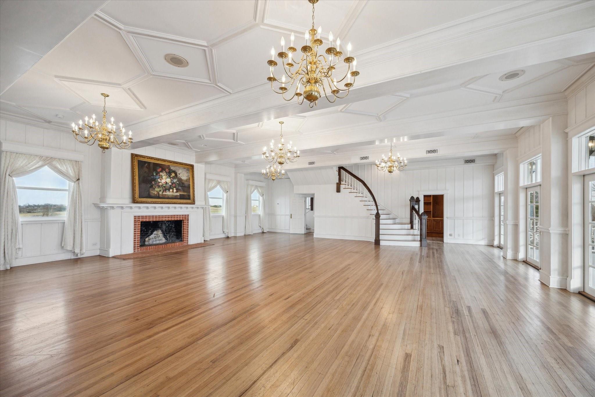 3401 Us Highway 290 E