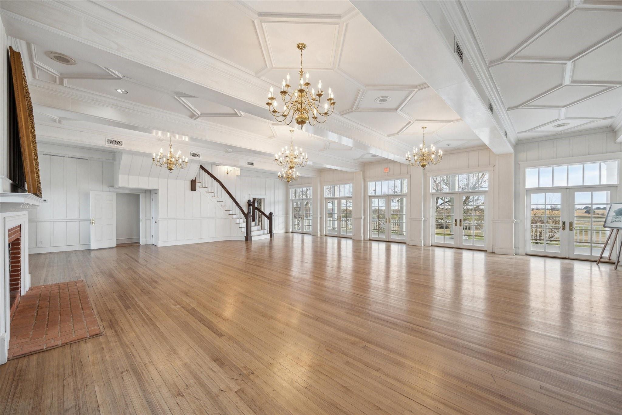 3401 Us Highway 290 E