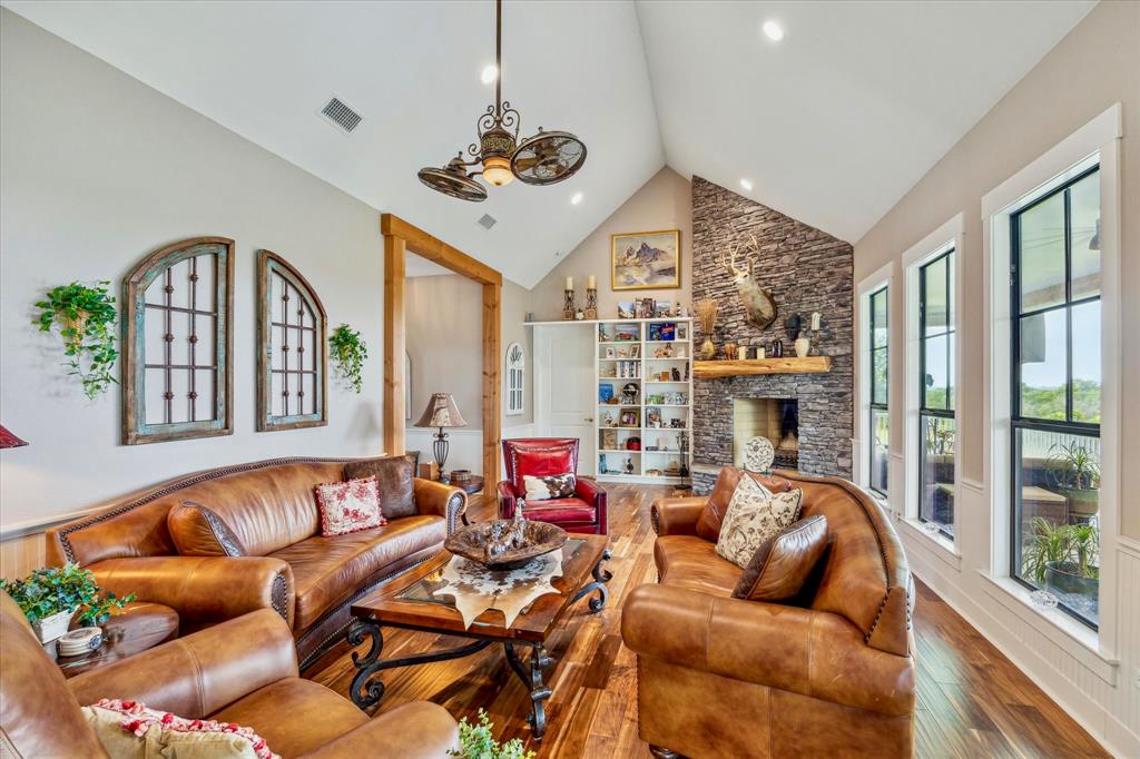 1932 Chappell Ridge Lane