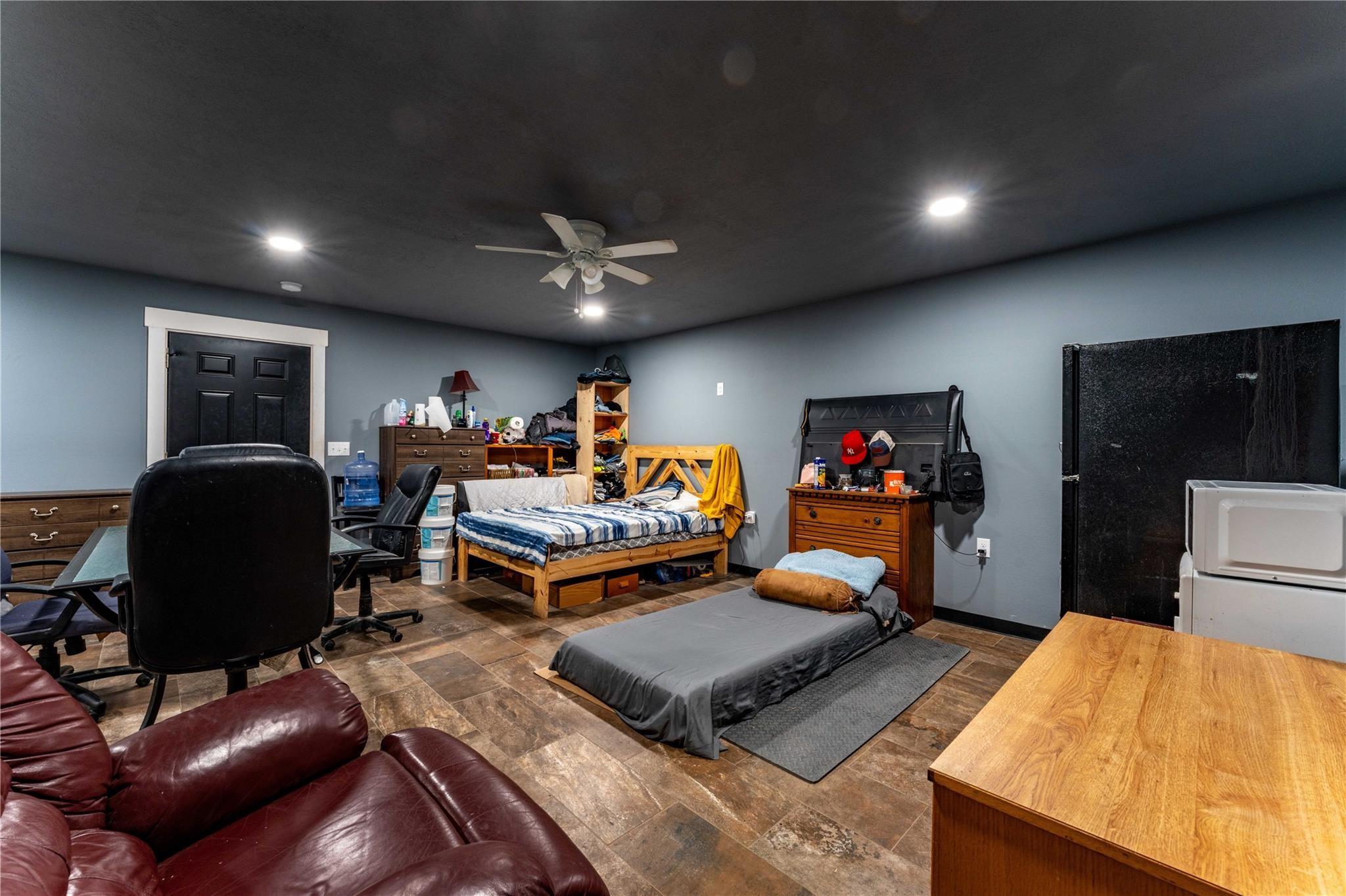 11234 N Loop Road