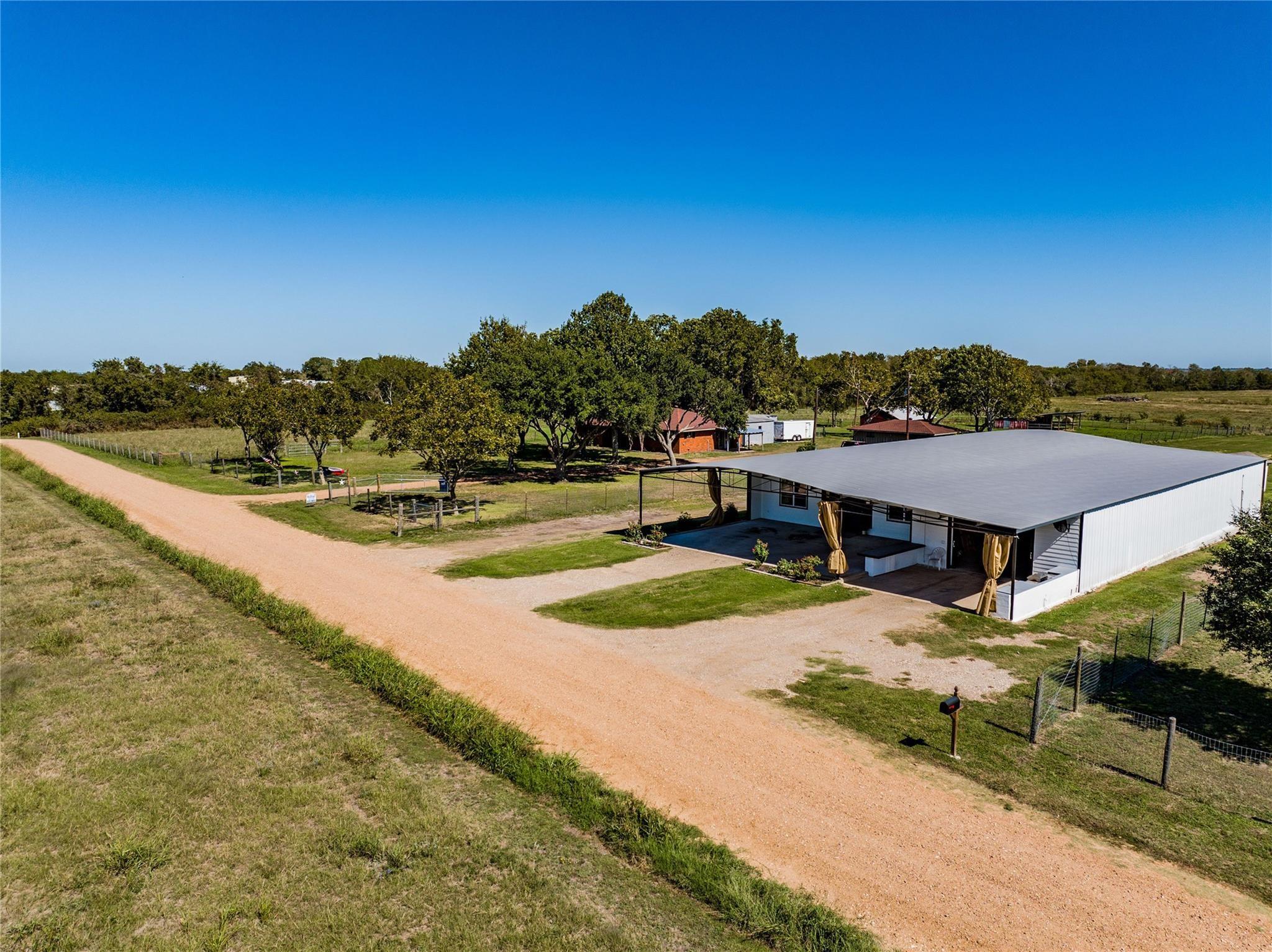 11234 N Loop Road
