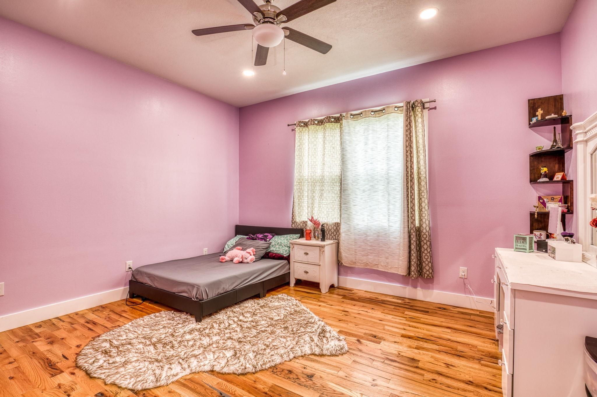 11234 N Loop Road