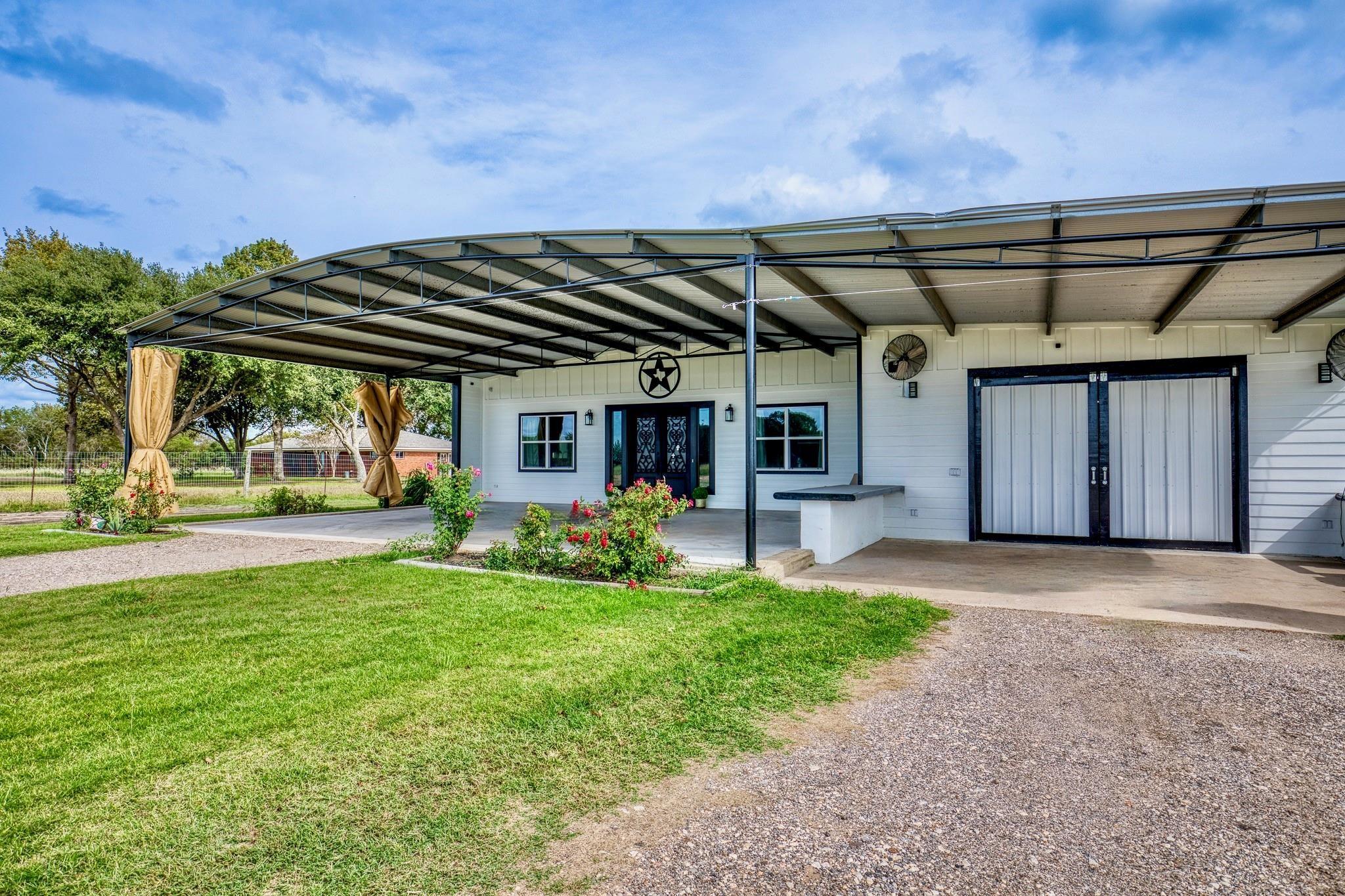 11234 N Loop Road