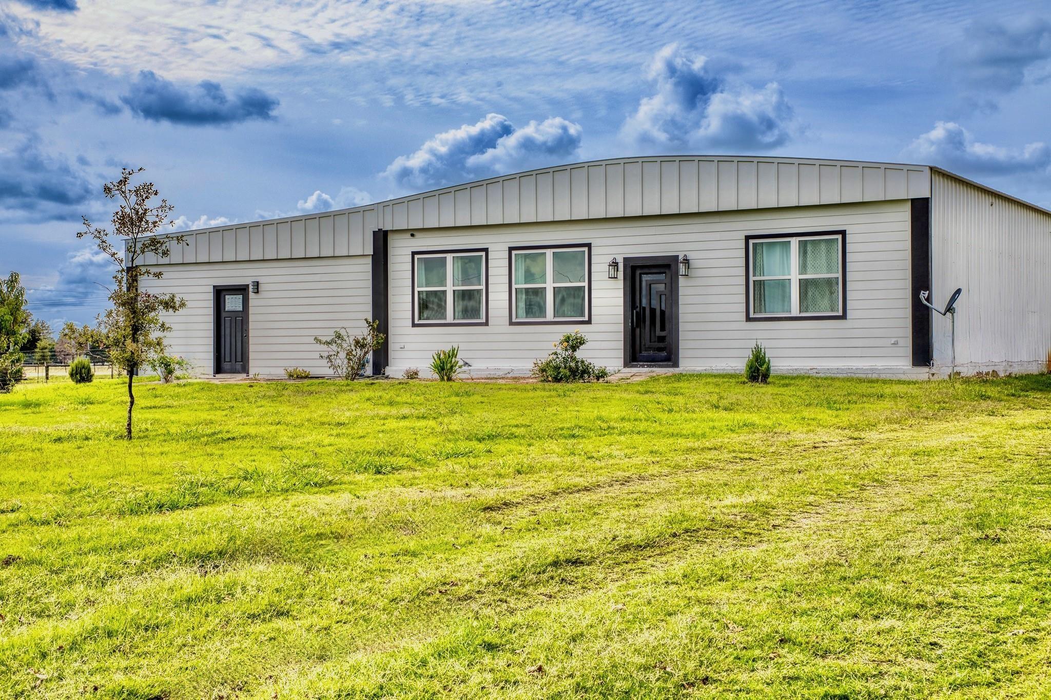 11234 N Loop Road