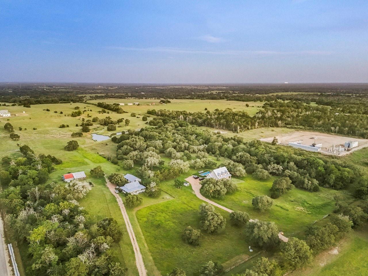 4 Round Top Farms Drive