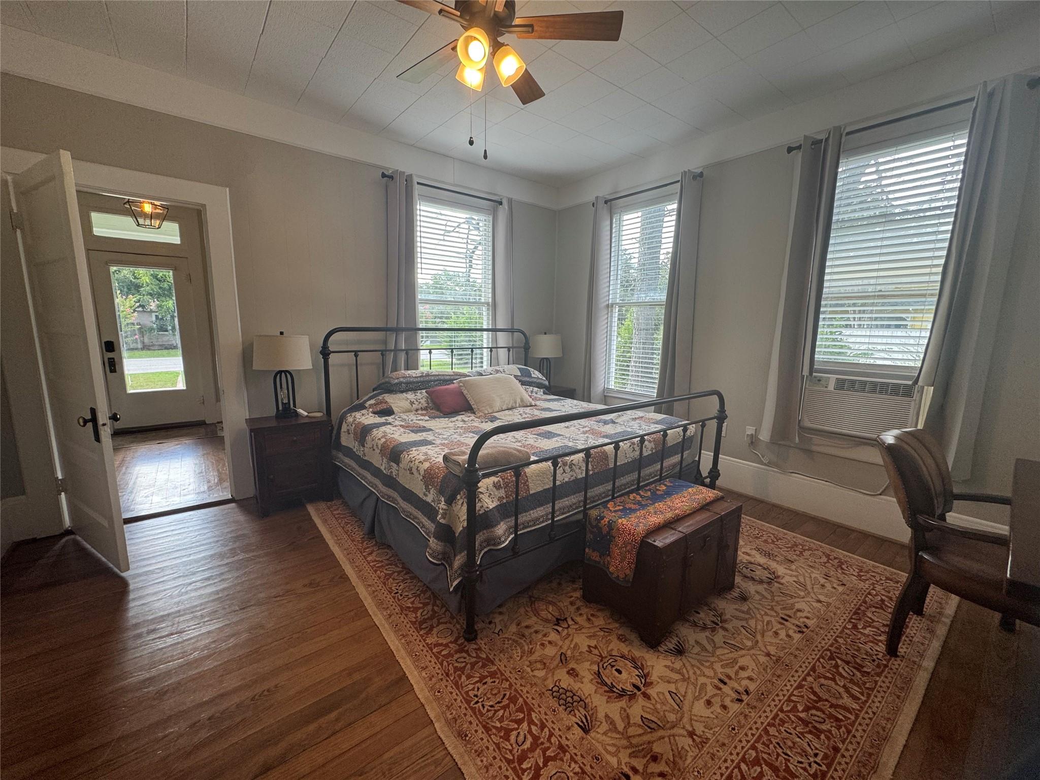 824 S Masonic Street