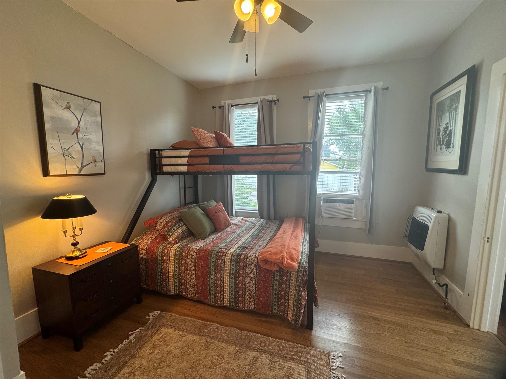 824 S Masonic Street