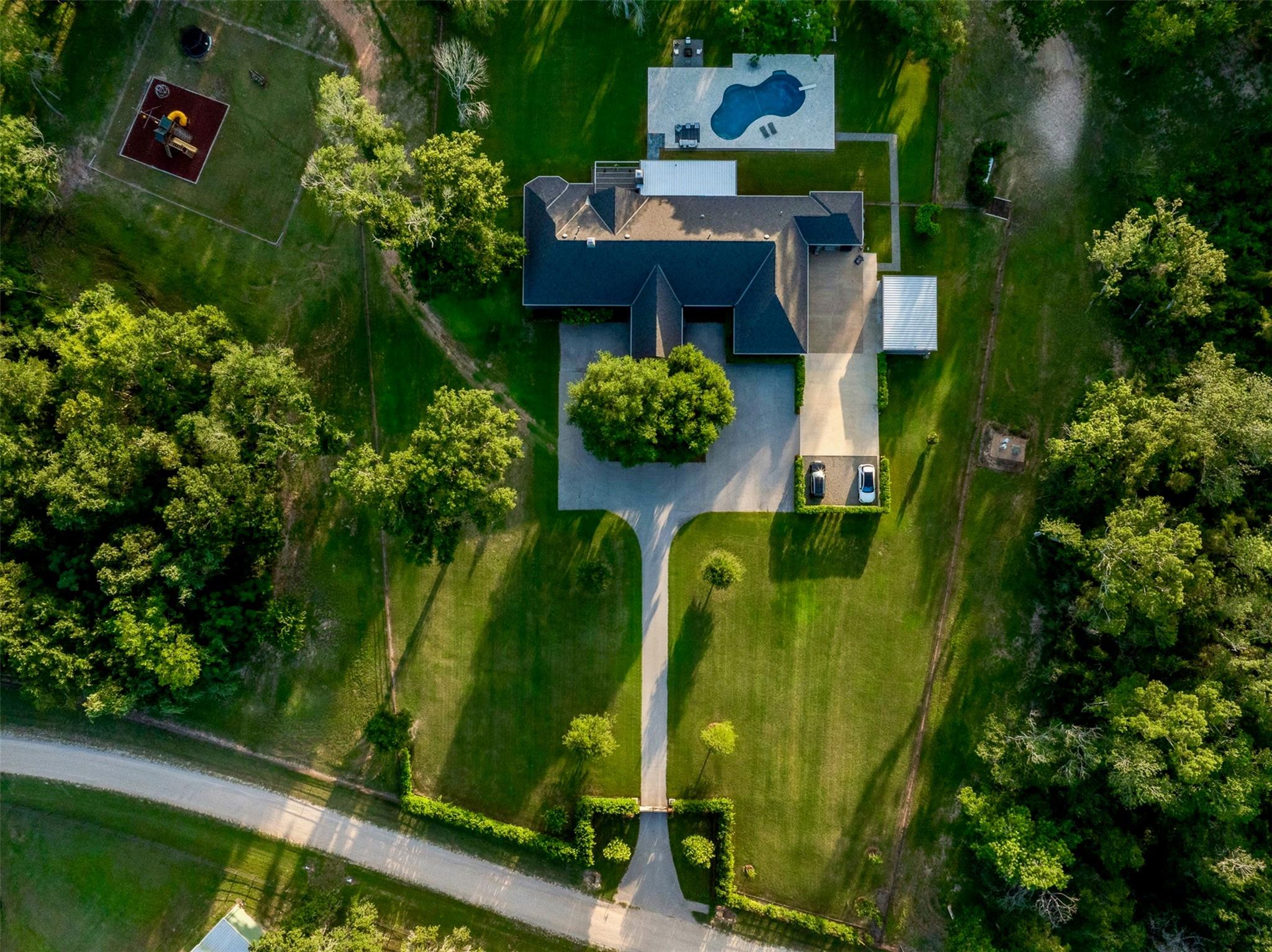 7521 Schoenau Road